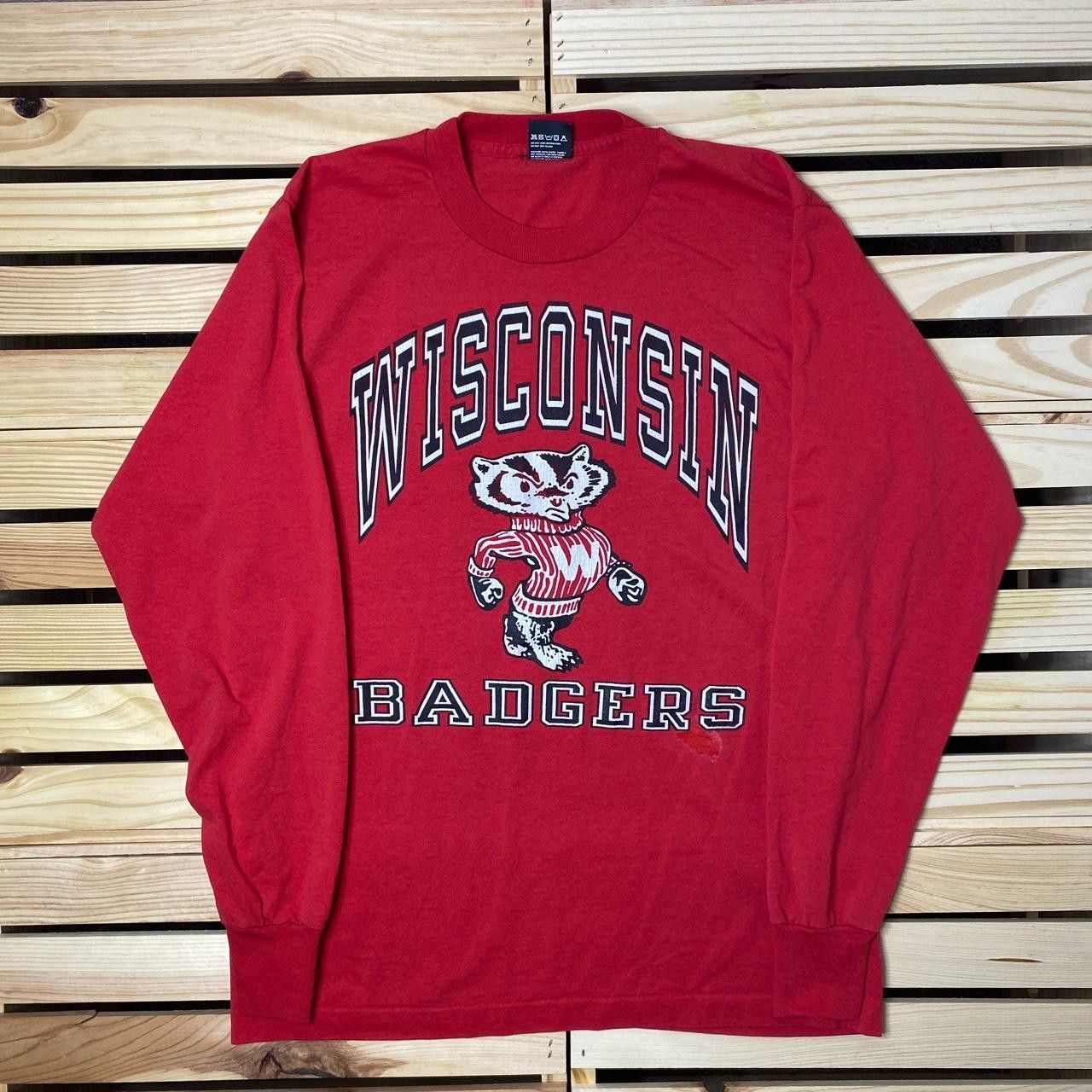 Other Vintage University of Wisconsin Red College Tee Size Large Size US L / EU 52-54 / 3 - 1 Thumbnail