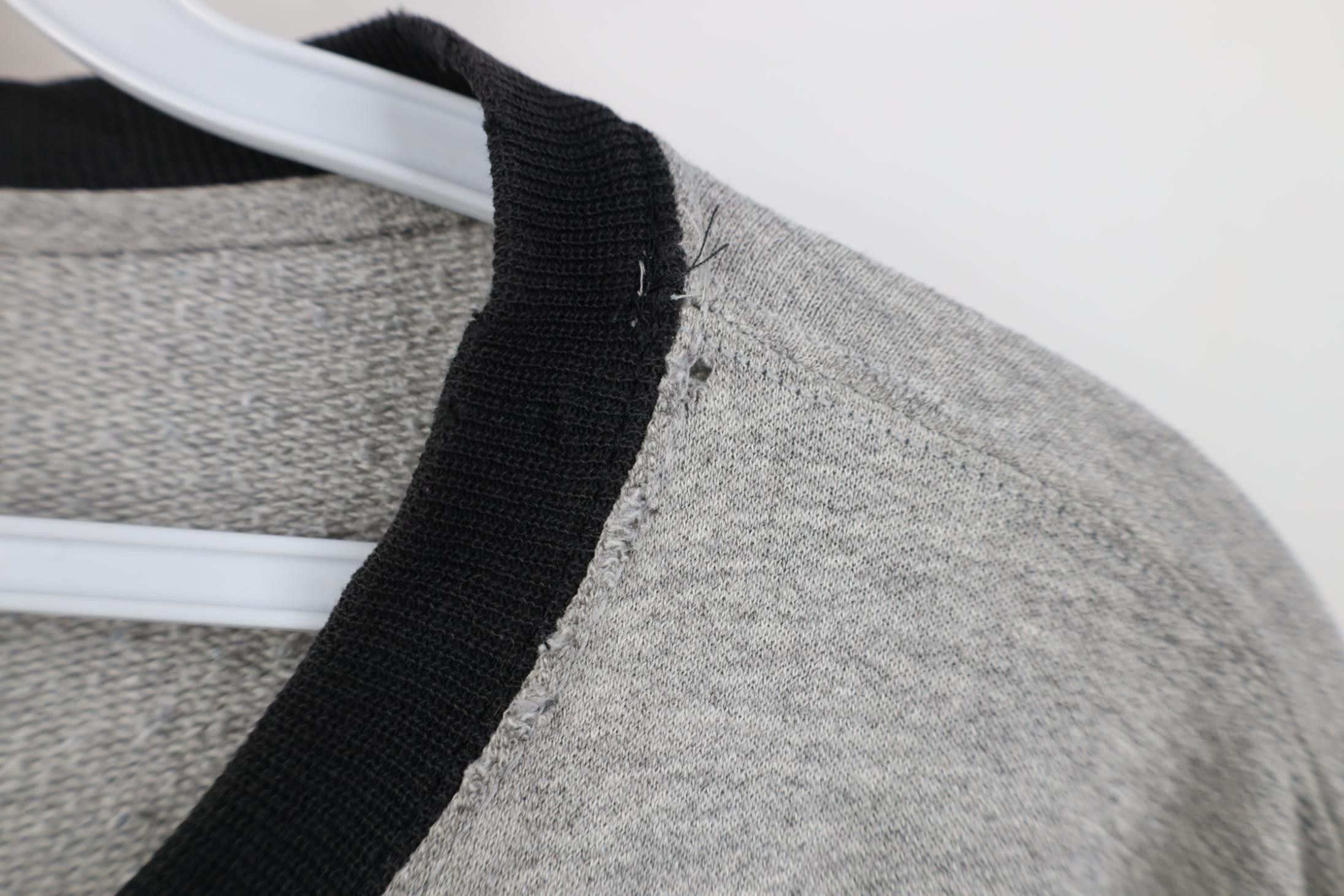 Champion Vintage 90s Champion Spell Crewneck Sweatshirt Heather Gray Size US XL / EU 56 / 4 - 6 Thumbnail