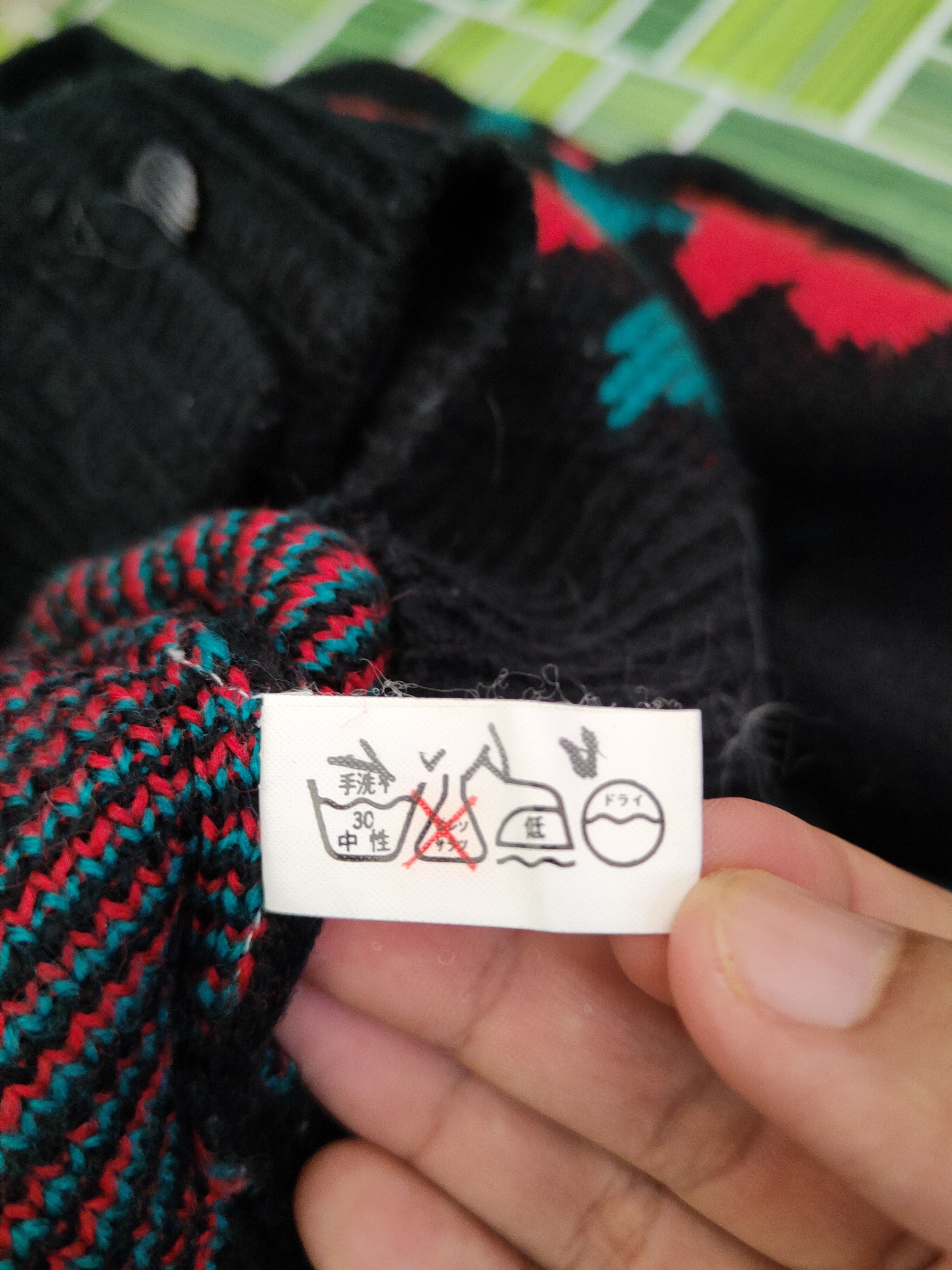 Aran Isles Knitwear × Japanese Brand Japan vintage Black Flowers Knitwear Cardigan #W970 Size M / US 6-8 / IT 42-44 - 10 Thumbnail