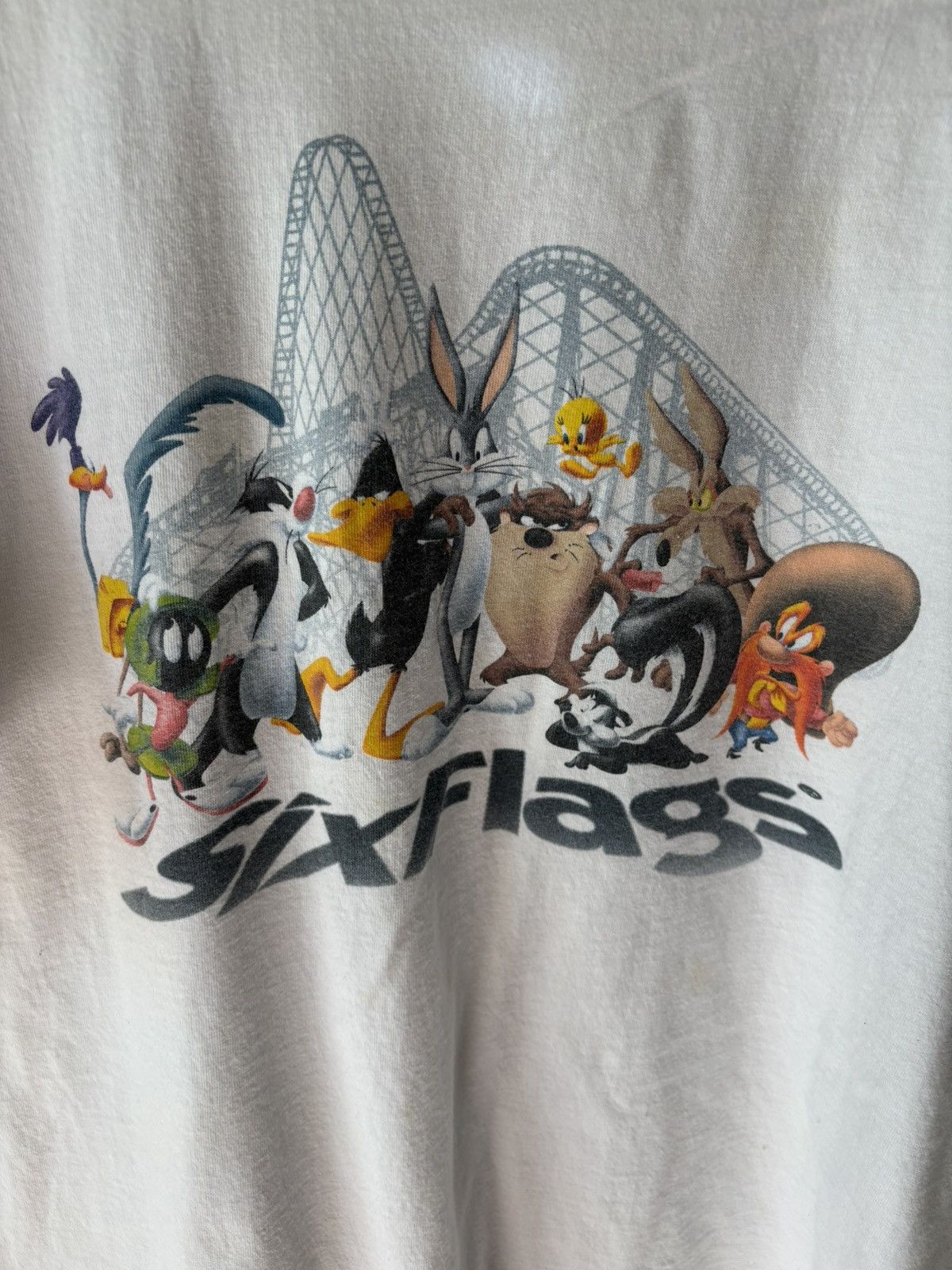 Vintage 1999 Six Flags Looney Tunes Tee Size US XL / EU 56 / 4 - 3 Thumbnail