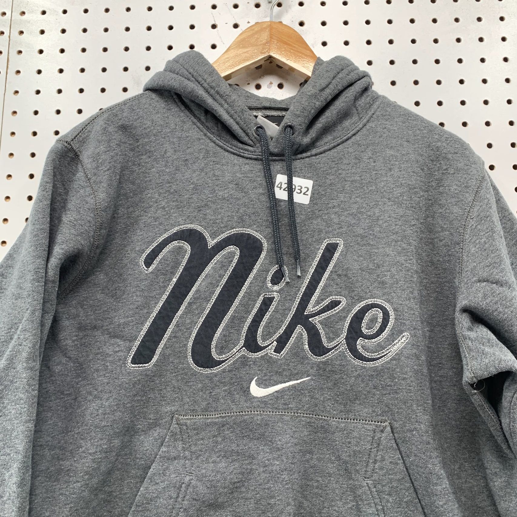 Nike Nike Hoodie Sweatshirt Gray Long Sleeve Pullover Mens Medium Center Swoosh Size US M / EU 48-50 / 2 - 7 Thumbnail
