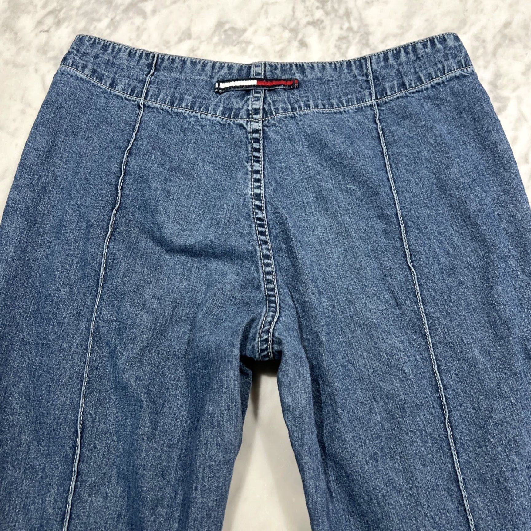 Tommy Hilfiger VINTAGE Tommy Hilfiger Jeans Womens 7 Bell Bottoms Bare Back Boho Cottagecore Bell Bottoms Denim 100% Cotton Blue Jeans Womens Mens? Size 28" / US 6 / IT 42 - 5 Thumbnail