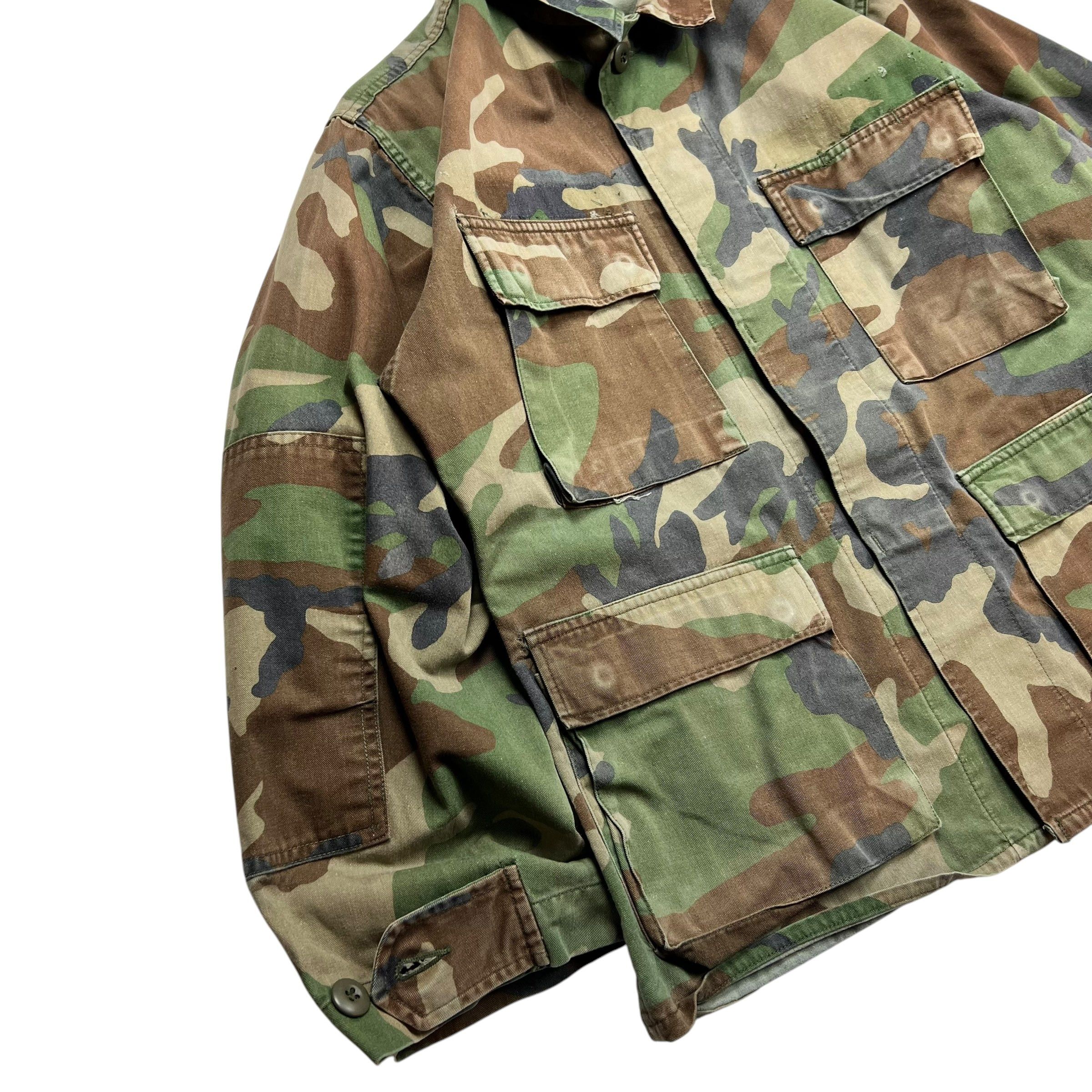 Vintage Woodland Camo Button-up ARMY Jacket - M Size US M / EU 48-50 / 2 - 3 Thumbnail