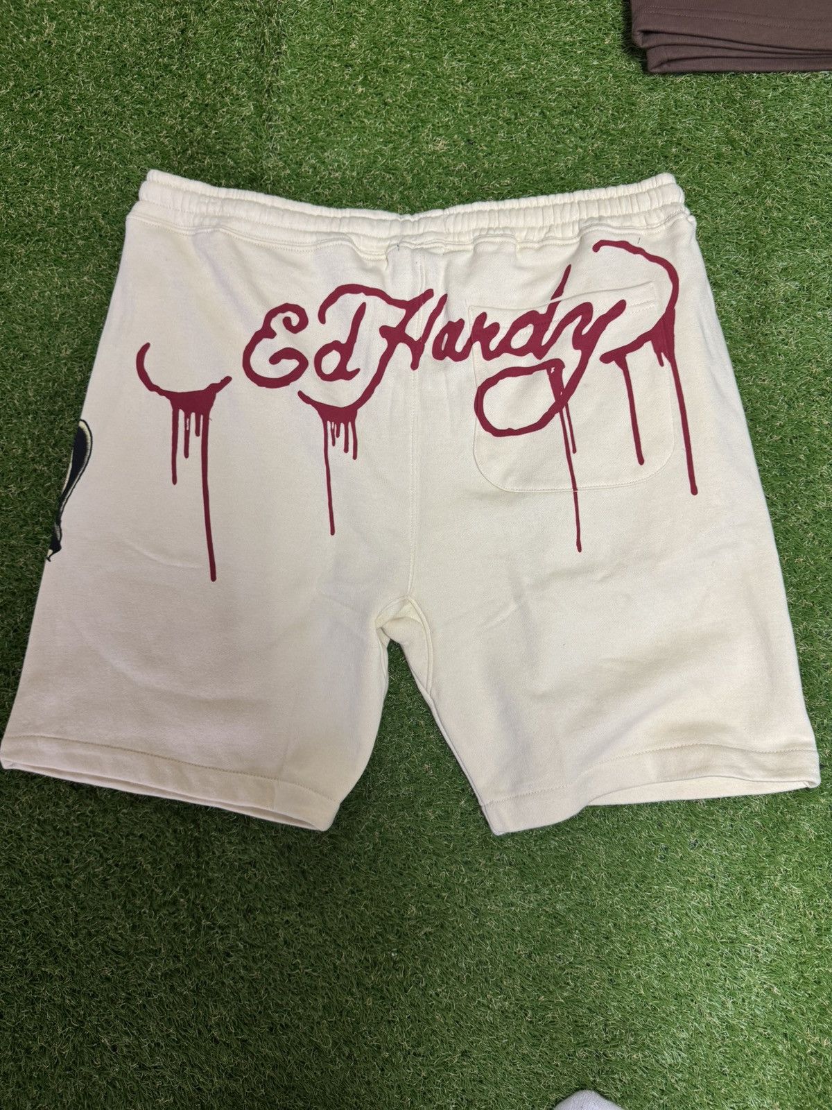 Ed Hardy Ed Hardy Dagger Sweatshorts Size US 35 - 3 Thumbnail
