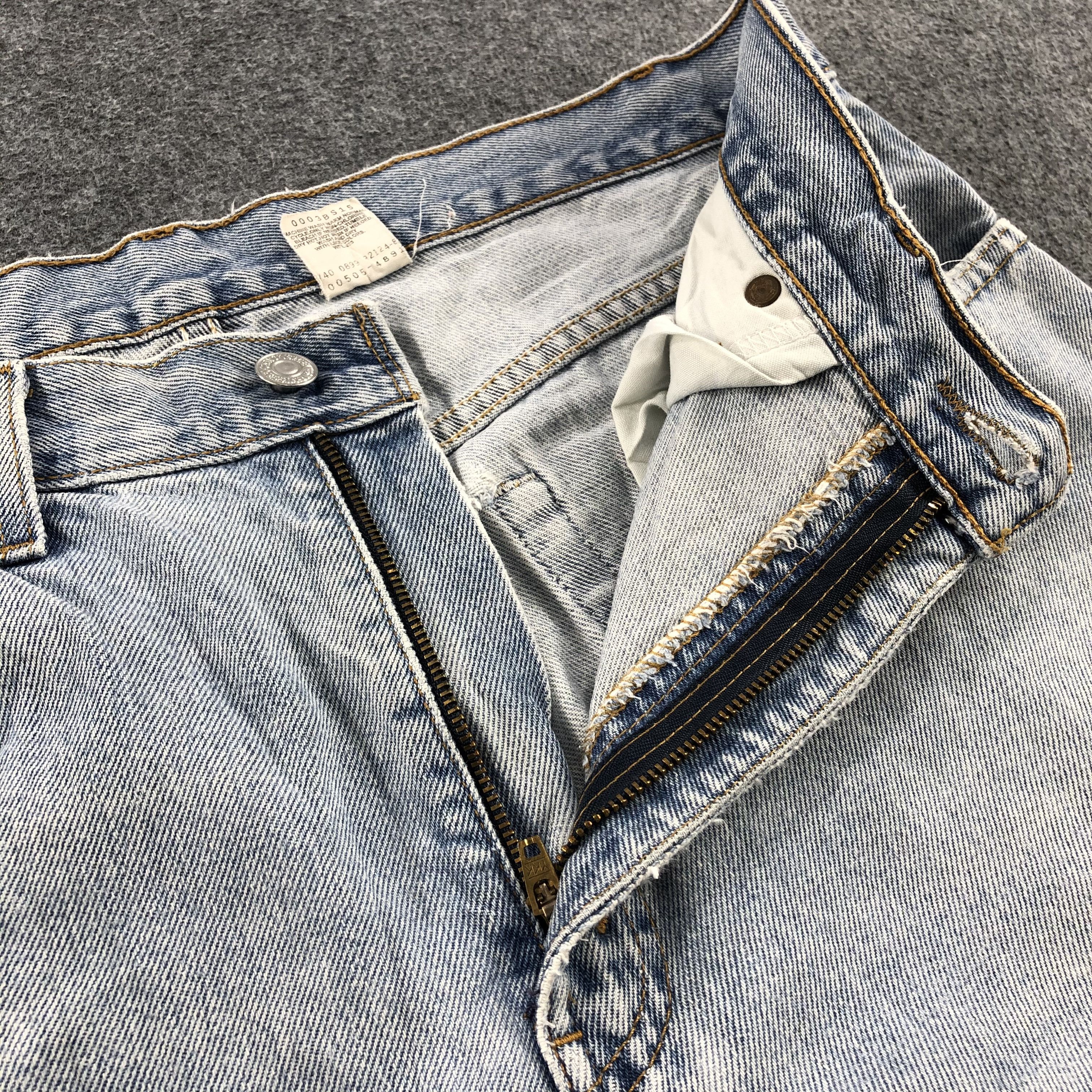 Levi's 90s Vintage Light Washed Levis 505 Jeans-J974 Size US 33 - 9 Thumbnail
