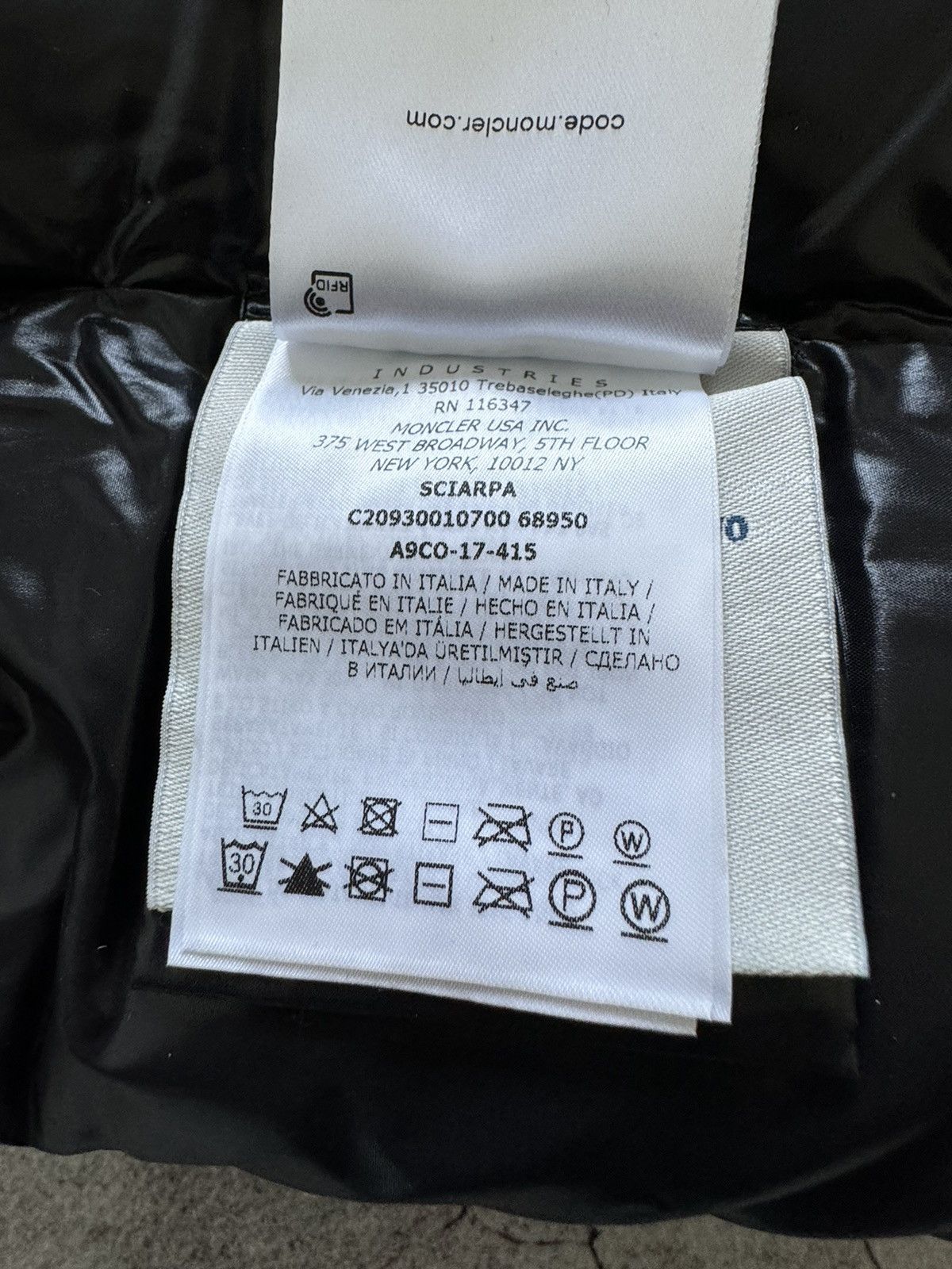 Moncler Moncler black down puffer scarf Size ONE SIZE - 8 Thumbnail