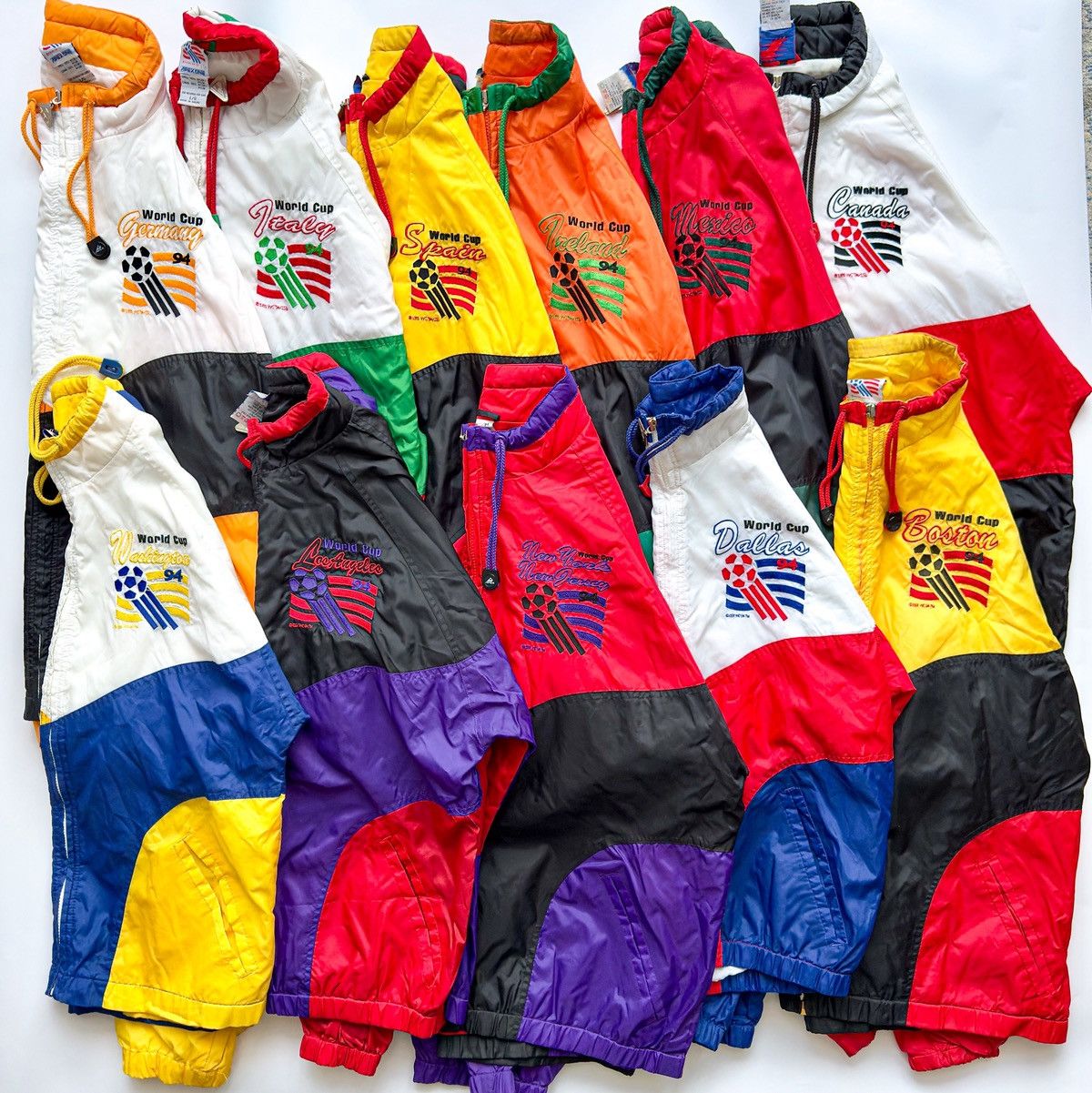 Apex One Vintage World Cup USA ‘94 | ITALY | L | Men’s Soccer Jacket Size US L / EU 52-54 / 3 - 7 Thumbnail