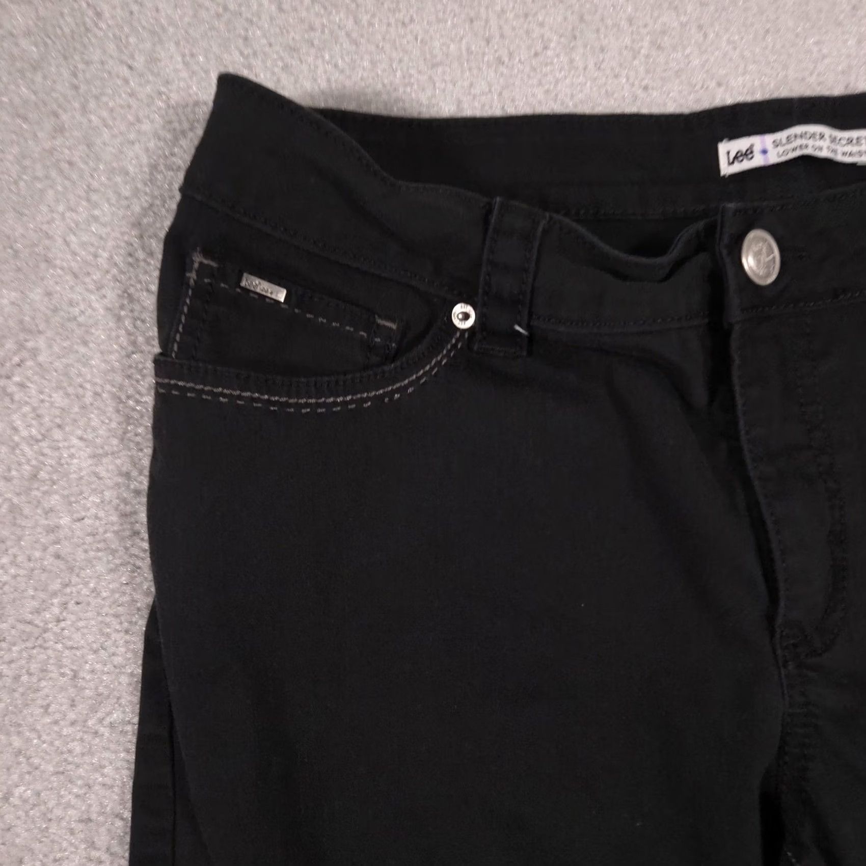 Lee Lee Capri Jeans Womens 12 Black Dark Wash Mid Rise Slim Stretch Capri Jeans Lee Slender Secret Womens 12 Black Dark Wash Mid Rise Slim Stretch Size 34" / US 12 / IT 48 - 4 Thumbnail