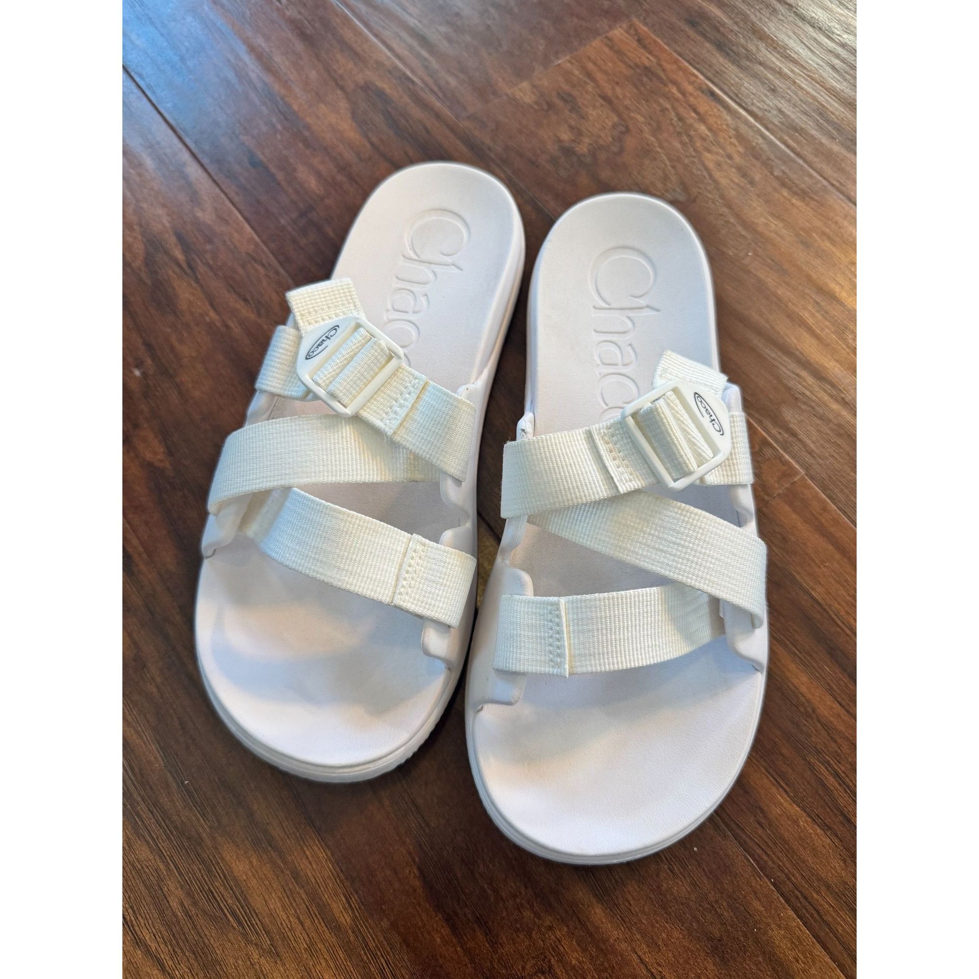 Chaco Chaco Womens Chillos White Slip-On Sandals Sz 10 Adjustable Size US 10 / IT 40 - 1 Thumbnail