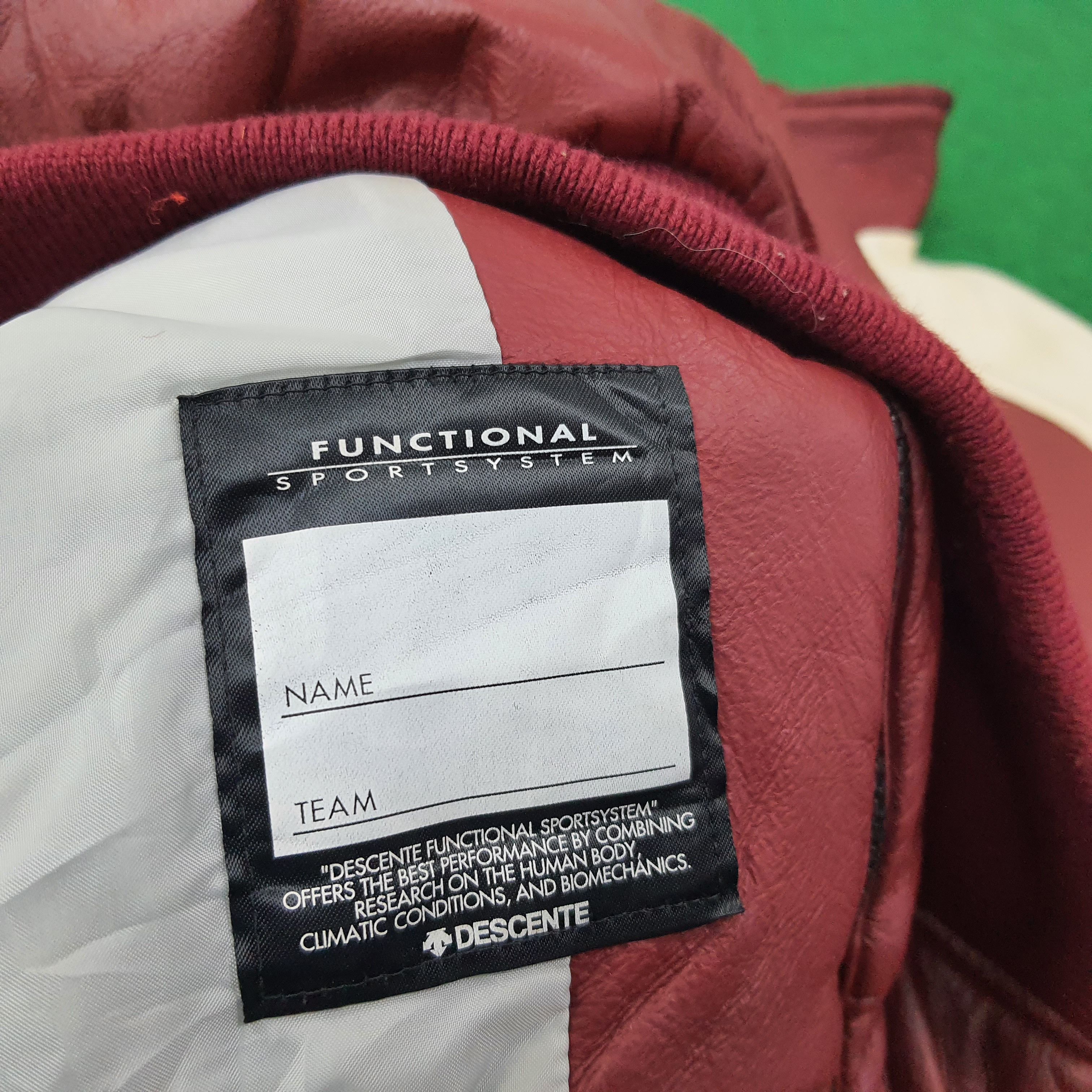 Descente Vintage Descente Coolplows Sports Jacket C248N17 Size US L / EU 52-54 / 3 - 10 Thumbnail