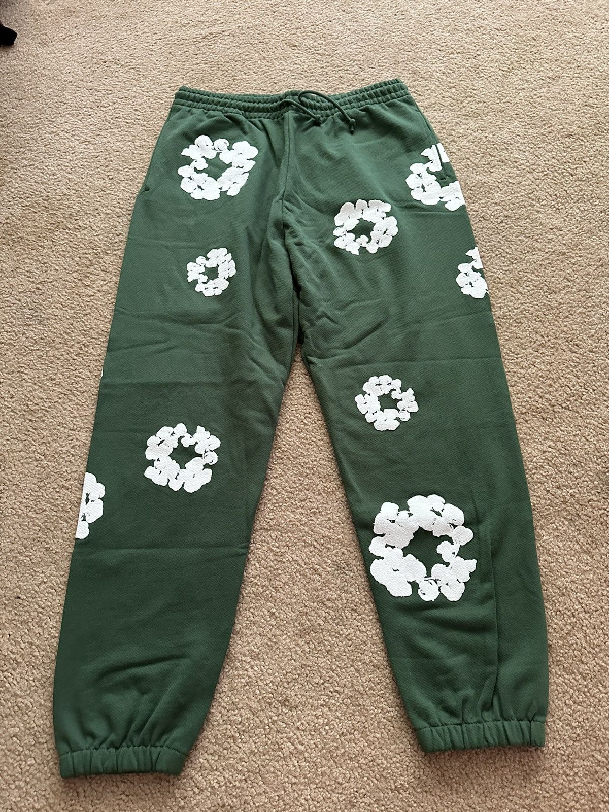 image of Denim Tears All Over Cotton Wreath Green Sweatpant Size Xl, Men's