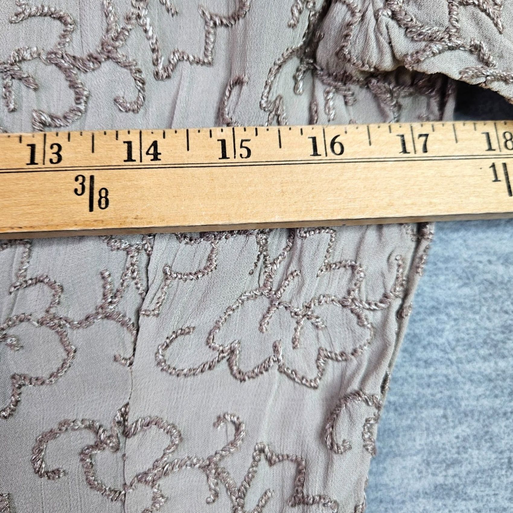 Vintage Beth Schaffer Women's Short Dress Beige Floral Embroidered Rayon Long Sleeve S Size S / US 4 / IT 40 - 4 Thumbnail