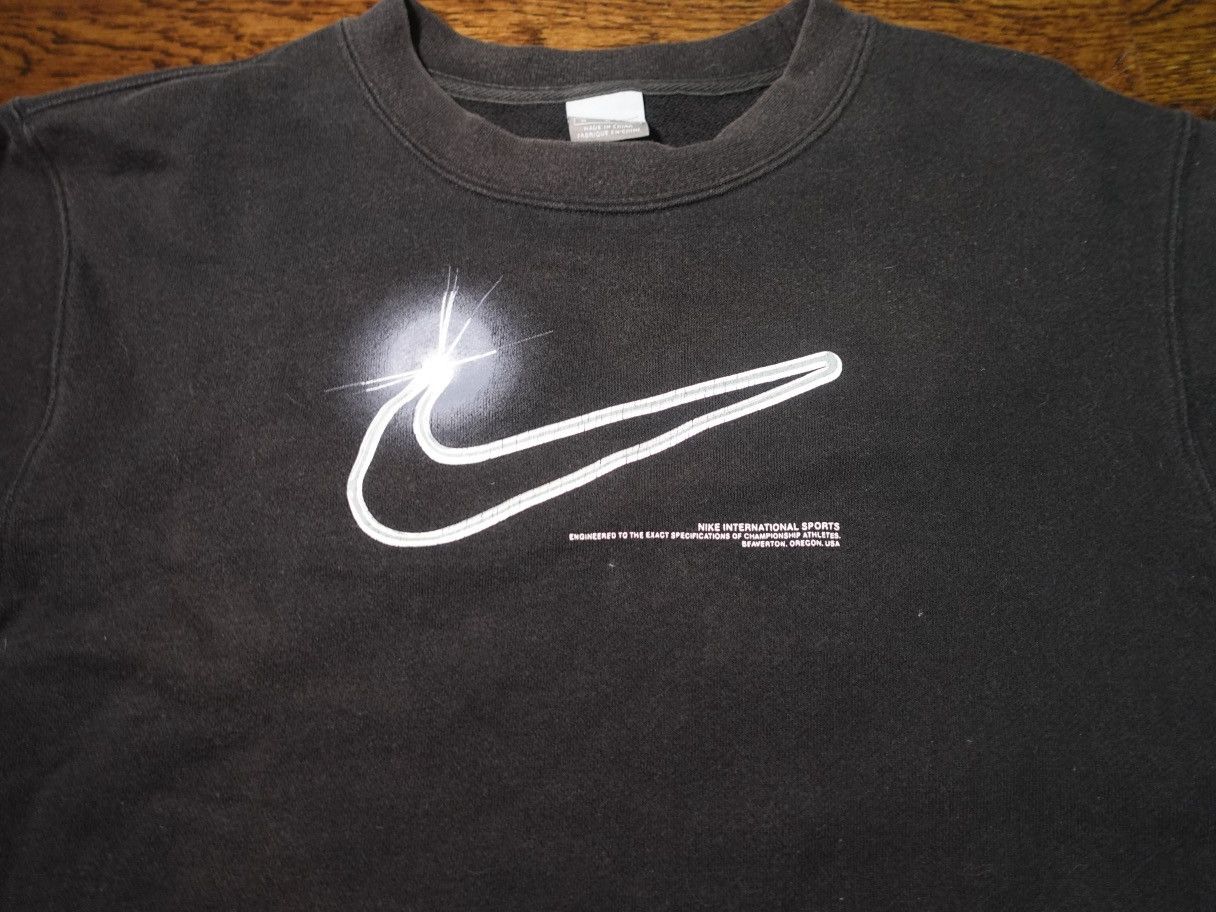 Nike Rare Vintage Nike Swoosh Black Sweatshirt Crewneck Size US M / EU 48-50 / 2 - 2 Thumbnail