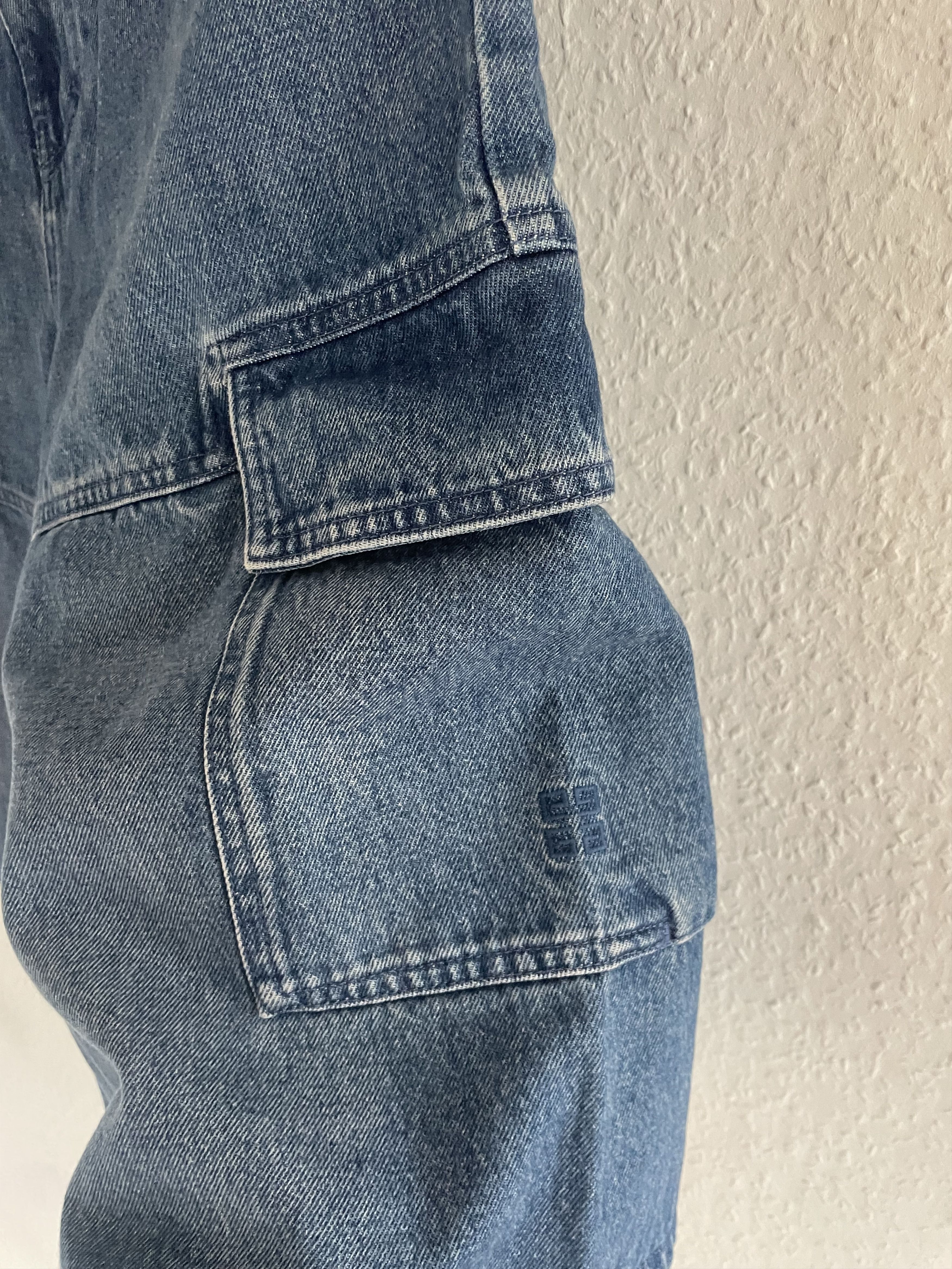 Givenchy Cargo Denim Shorts Size US 33 - 3 Thumbnail