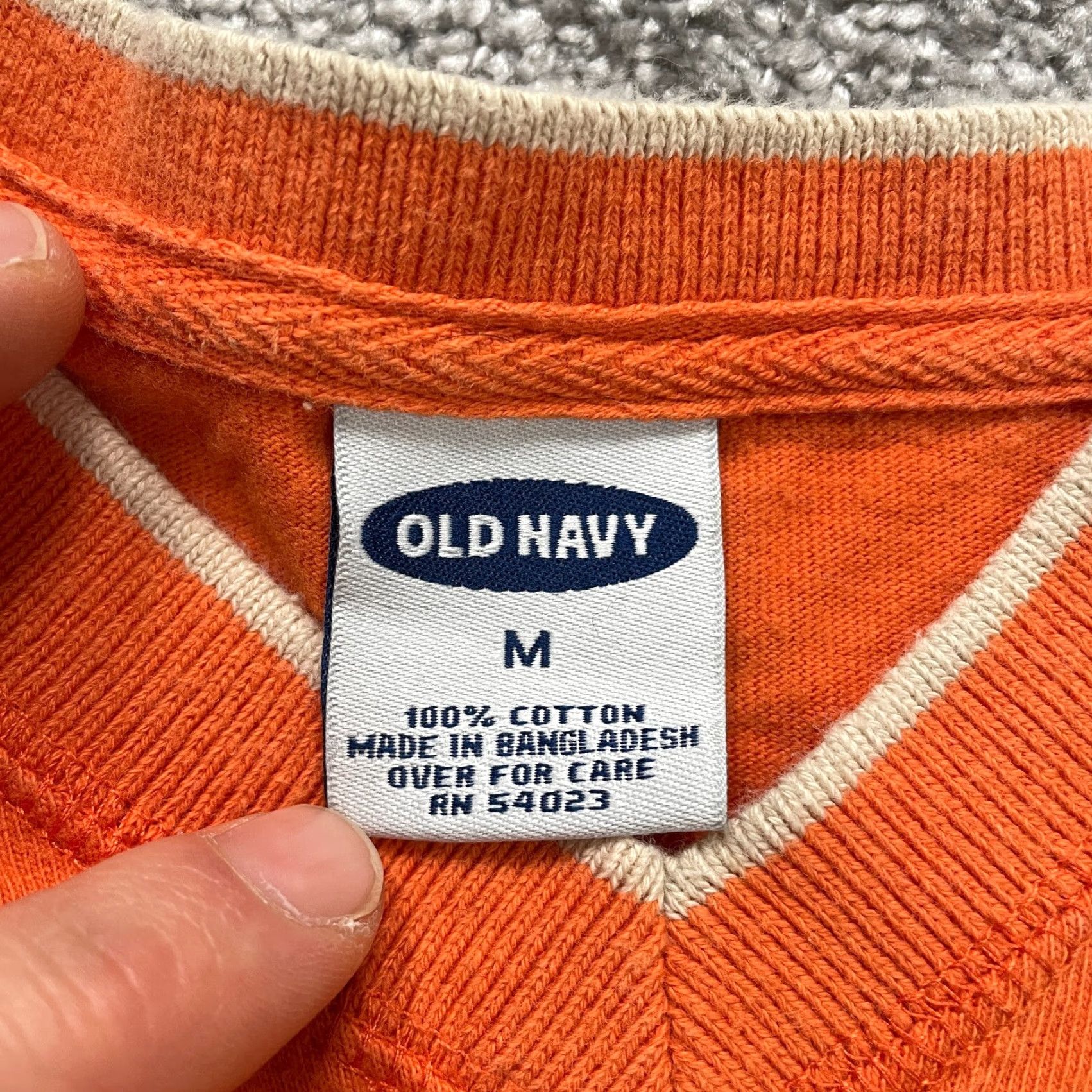 Old Navy VINTAGE Old Navy Men’s Cotton V-Neck T-Shirt Short Sleeve Orange Solid 90s Casual Mens Size US M / EU 48-50 / 2 - 6 Thumbnail
