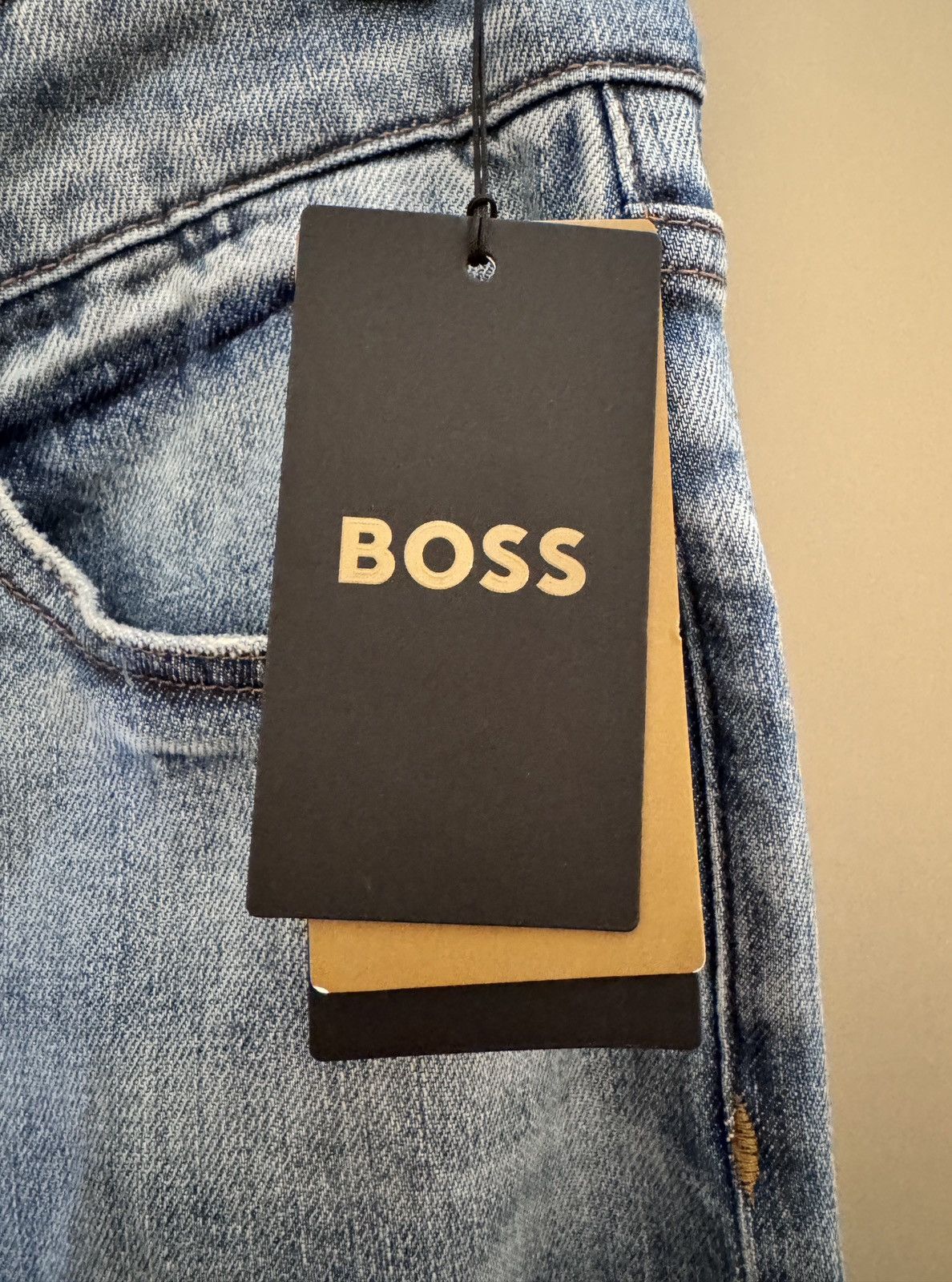 Hugo Boss Hugo Boss - Classic-Fit Jeans in Blue Comfort-Stretch Denim Size US 32 / EU 48 - 2 Thumbnail