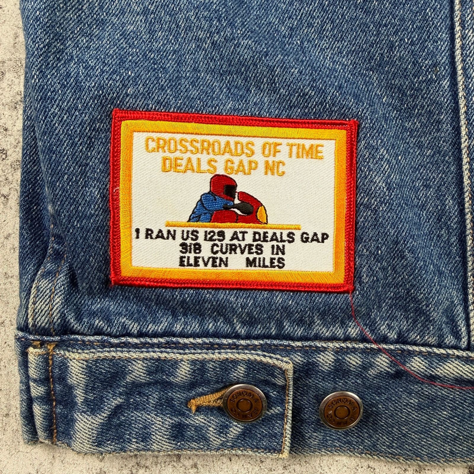 Sonoma Vintage Biker Jean Jacket Flannel Lined Patches & Pins Size US L / EU 52-54 / 3 - 8 Thumbnail