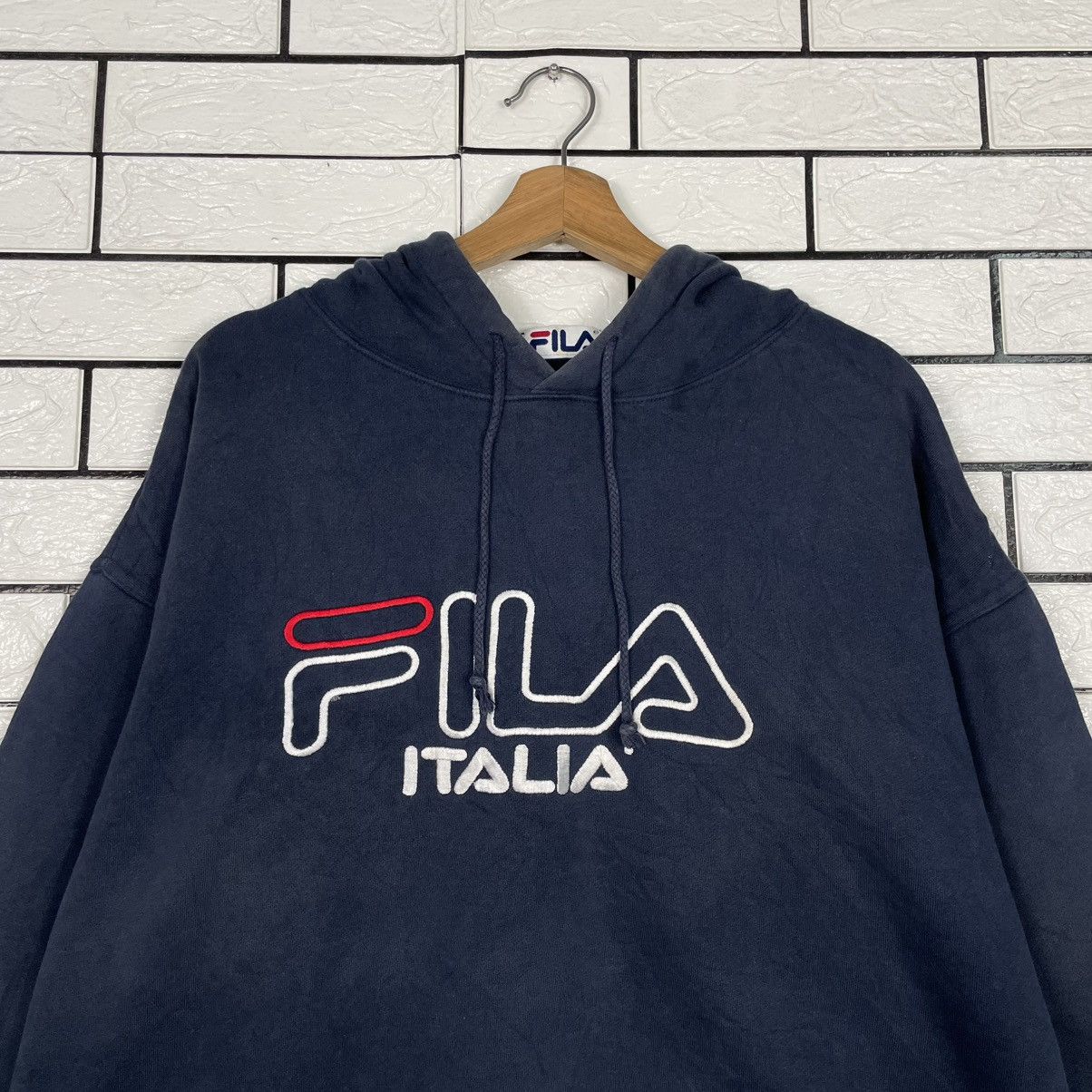 Fila Vintage Fila Italia Big Logo Hoodie Size US L / EU 52-54 / 3 - 10 Thumbnail