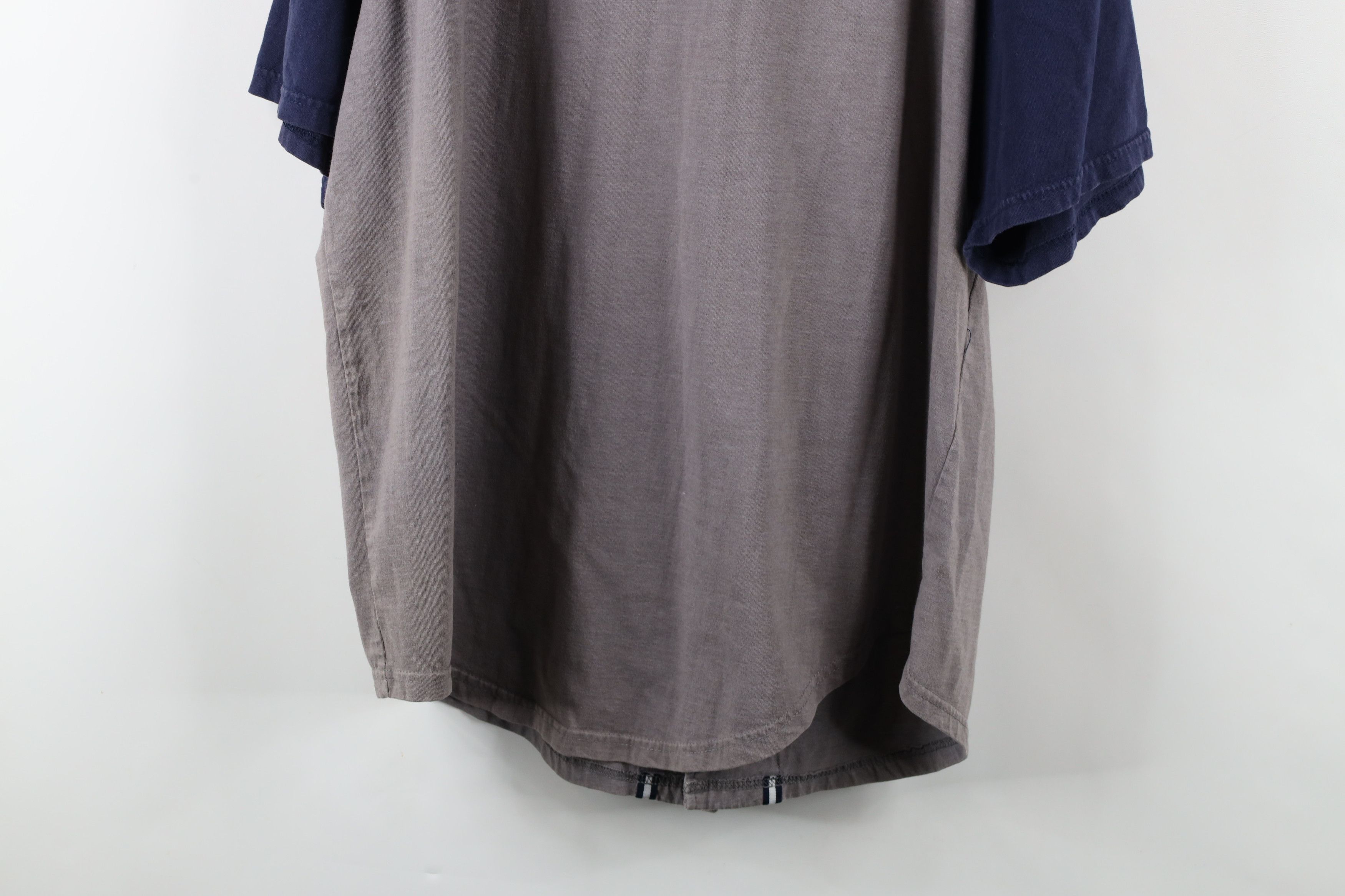 Vintage Vintage 90s Spell Out Cleveland Indians Baseball Jersey Gray Size US XL / EU 56 / 4 - 14 Thumbnail