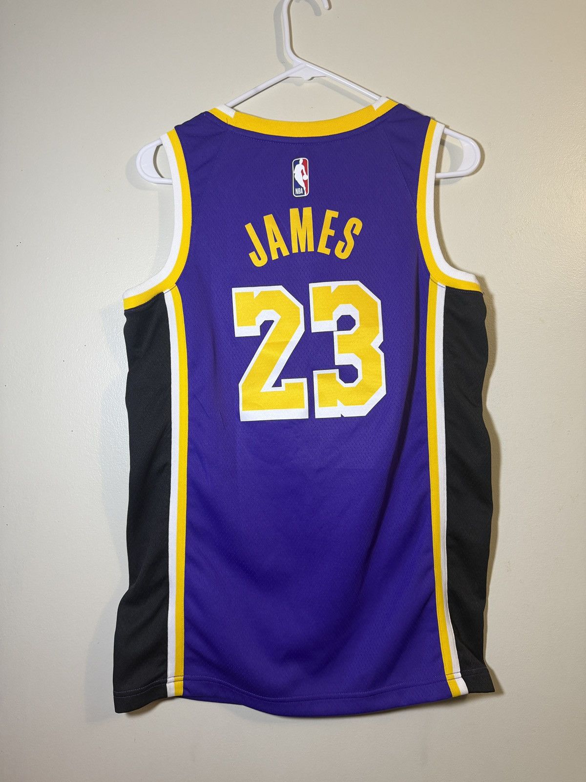 Jordan Brand LA Lakers LeBron James NBA Jersey Size US S / EU 44-46 / 1 - 4 Thumbnail
