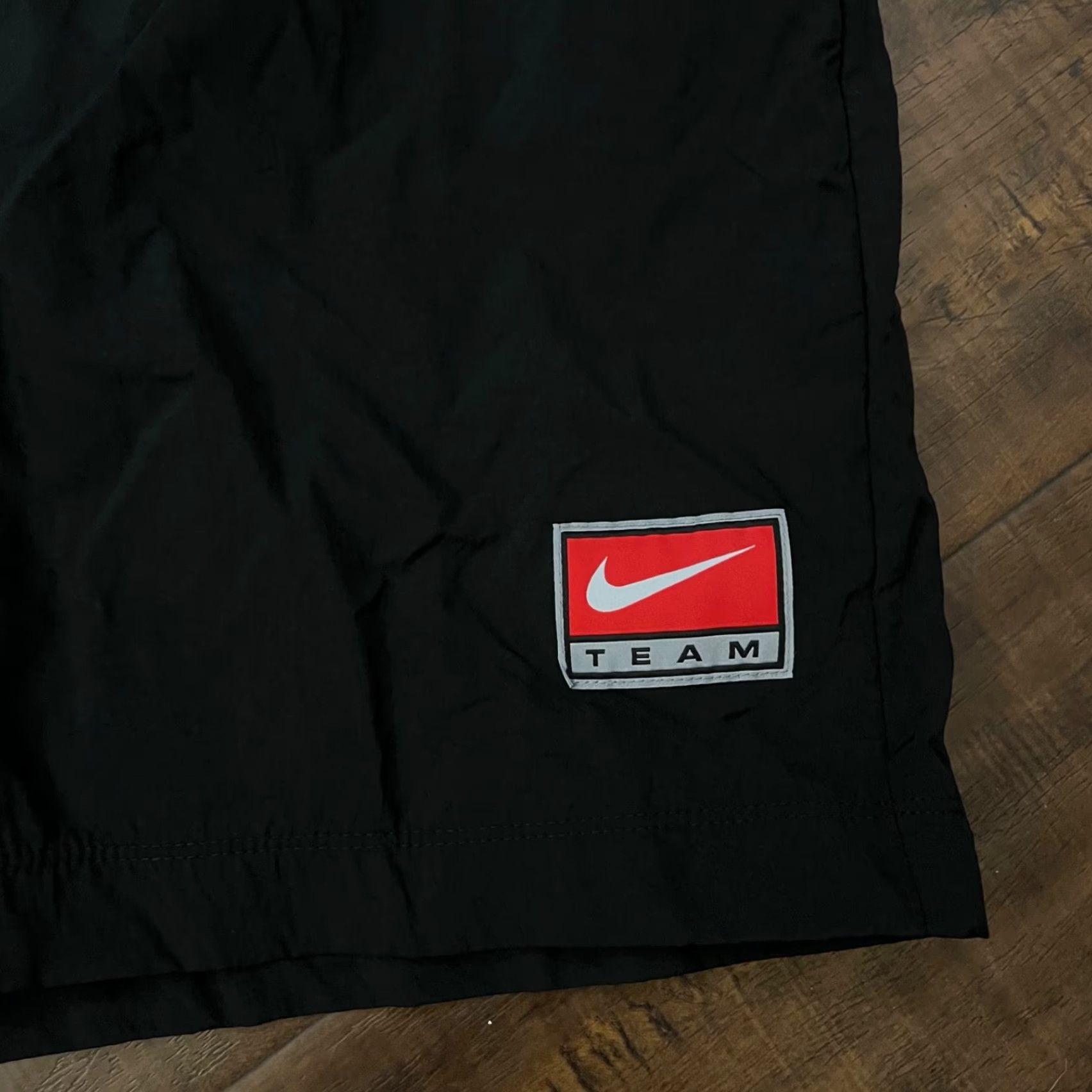 Nike VINTAGE Nike Women's Athletic Shorts Size Medium Black Nylon Running Jogging Gym Training Activewear Size 32" / US 10 / IT 46 - 3 Thumbnail