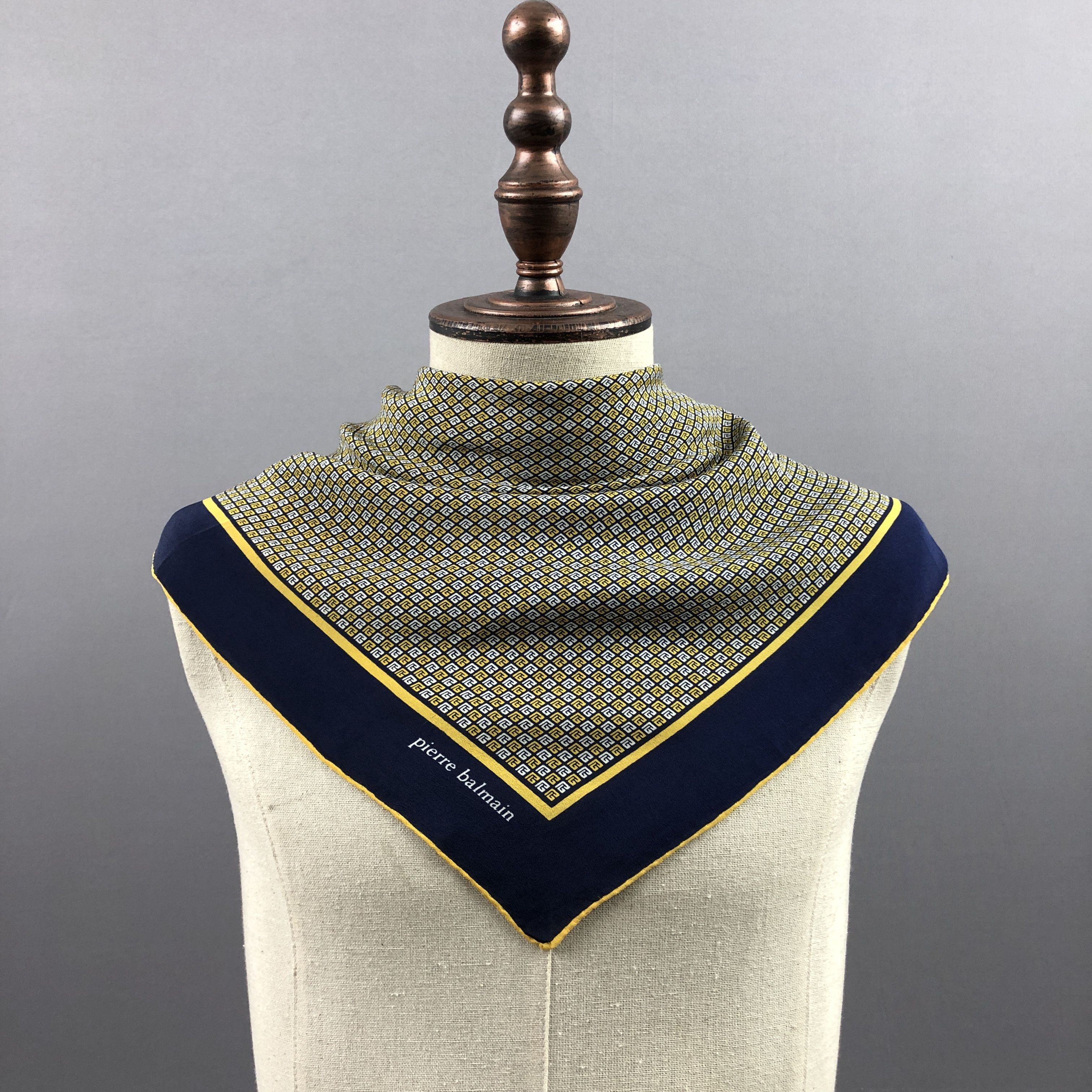 Pierre Balmain Vintage Pierre Balmain SILK Scarf Twill Stole Wraps Scarves Size ONE SIZE - 3 Thumbnail
