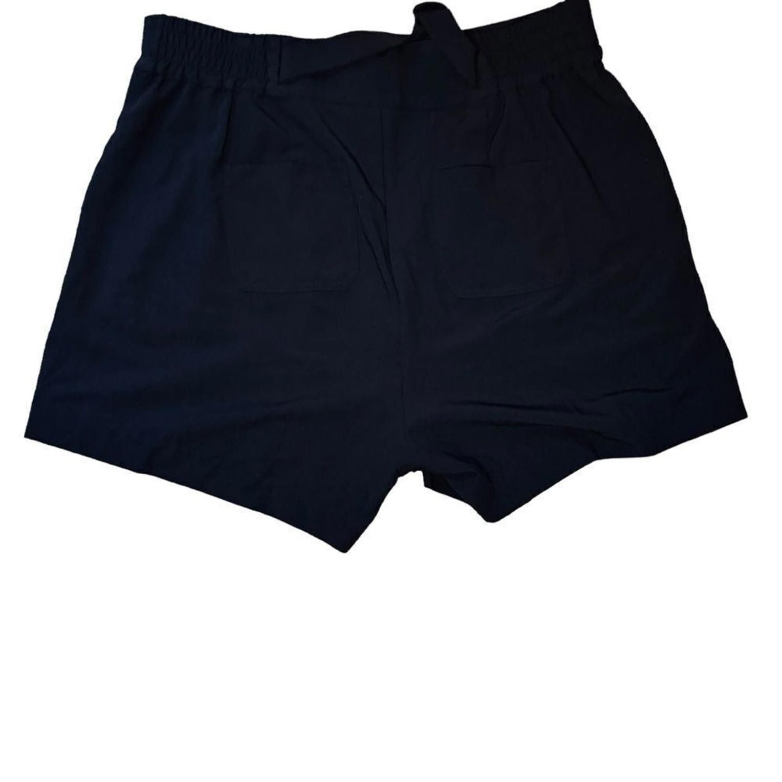 Designer NEW. Torrid Plus Size Wide Leg Studio Crepe Short. Size 16. Size 38" / US 16 / IT 52 - 9 Thumbnail