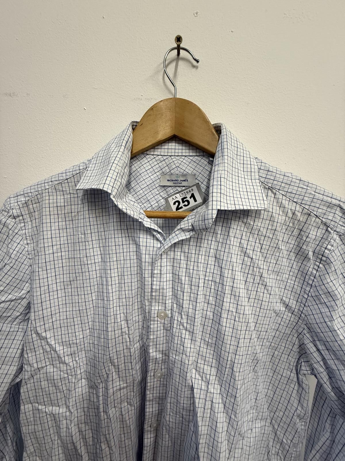 Richard James Men's Richard James White and Blue Check Dress Shirt Size 15 Size US M / EU 48-50 / 2 - 3 Thumbnail