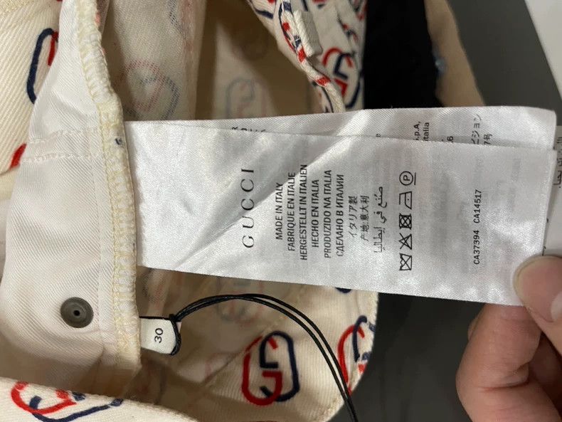 Gucci GucciShorts 2503-Nextarrow Size US 30 / EU 46 - 7 Thumbnail