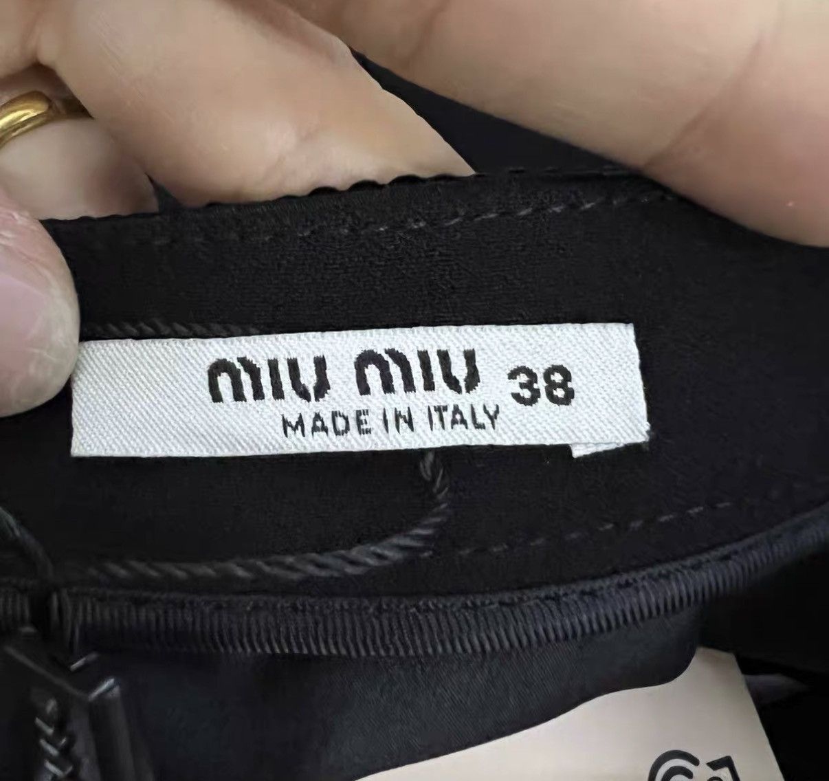Miu Miu Miu Miu Black Sequin Mini Skirt J41 Size XS / US 0-2 / IT 36-38 - 3 Thumbnail