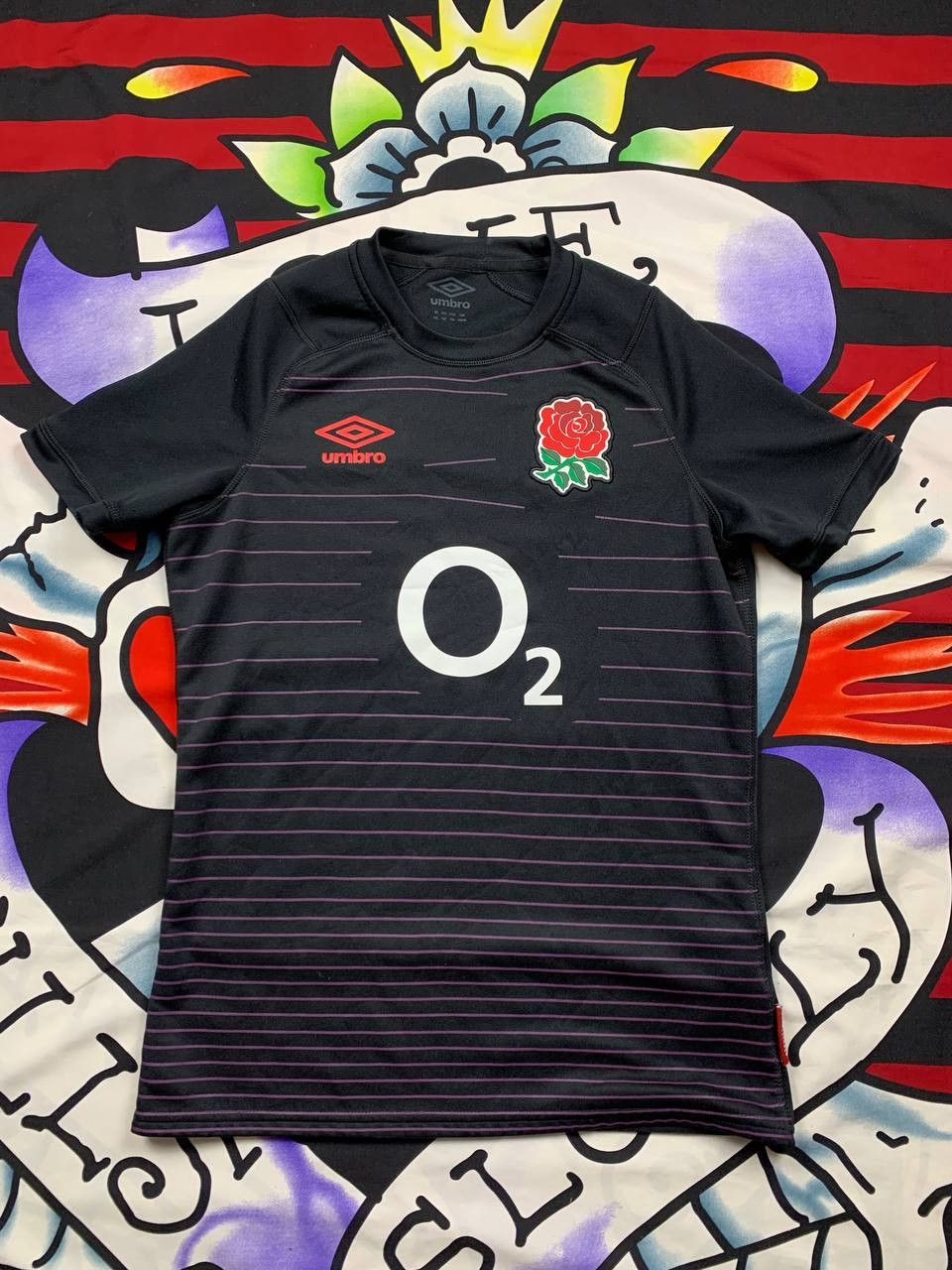 Umbro Umbro England Rugby Away Youth Jersey 22/23 Size YXL Size US XS / EU 42 / 0 - 1 Thumbnail