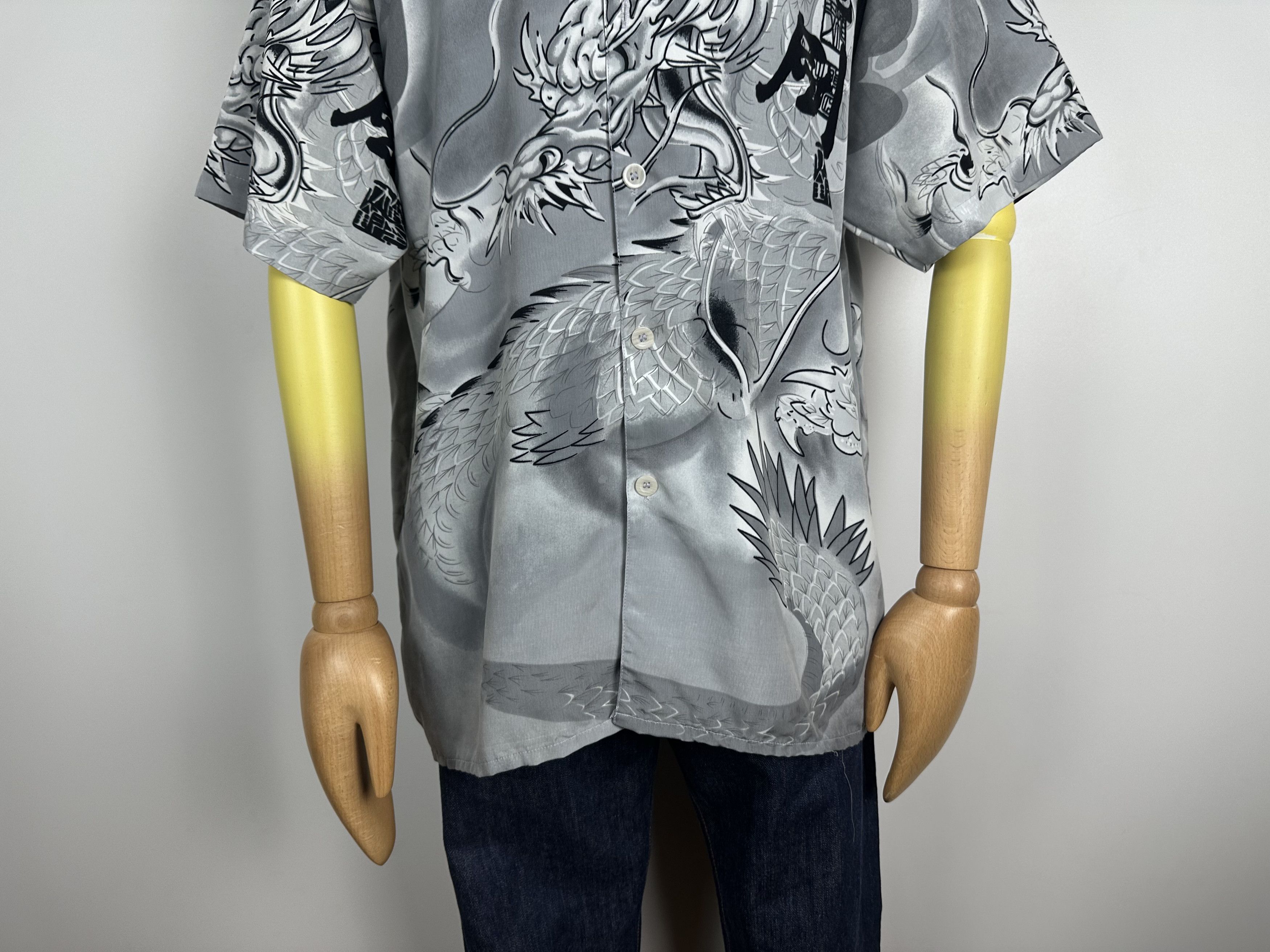 Vintage Dragon Vintage Button down 90s Unisex oversized blouse print Size US L / EU 52-54 / 3 - 4 Thumbnail