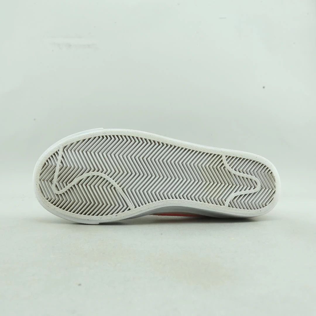 Nike Nike Blazer Low LE White Bleached Coral (Women) Size US 4 / IT 34 - 6 Thumbnail
