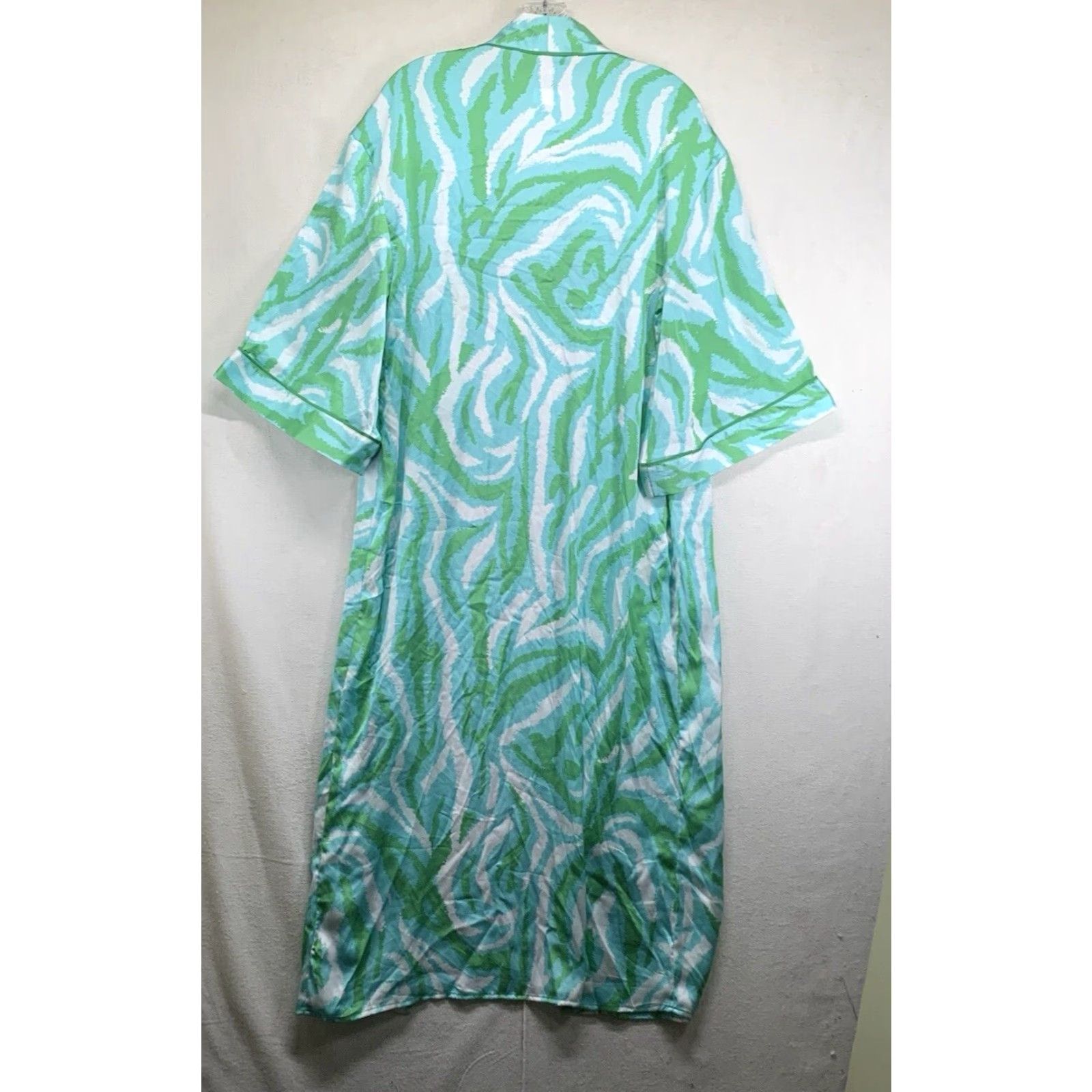 Diane von Furstenberg DVF for Target Robe Women 2XS Green Zebra Satin Beach Cover-Up Kimono 3/4 Sleeve Size ONE SIZE - 2 Thumbnail