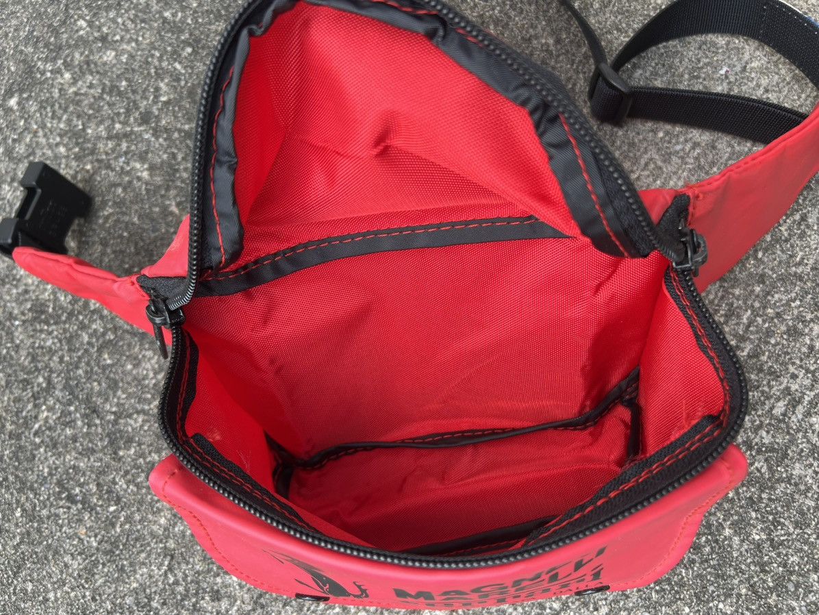 Ferrari RARE!! Vintage 90s Magnetti Marelli Ferrari Red Waist Bag Size ONE SIZE - 23 Thumbnail