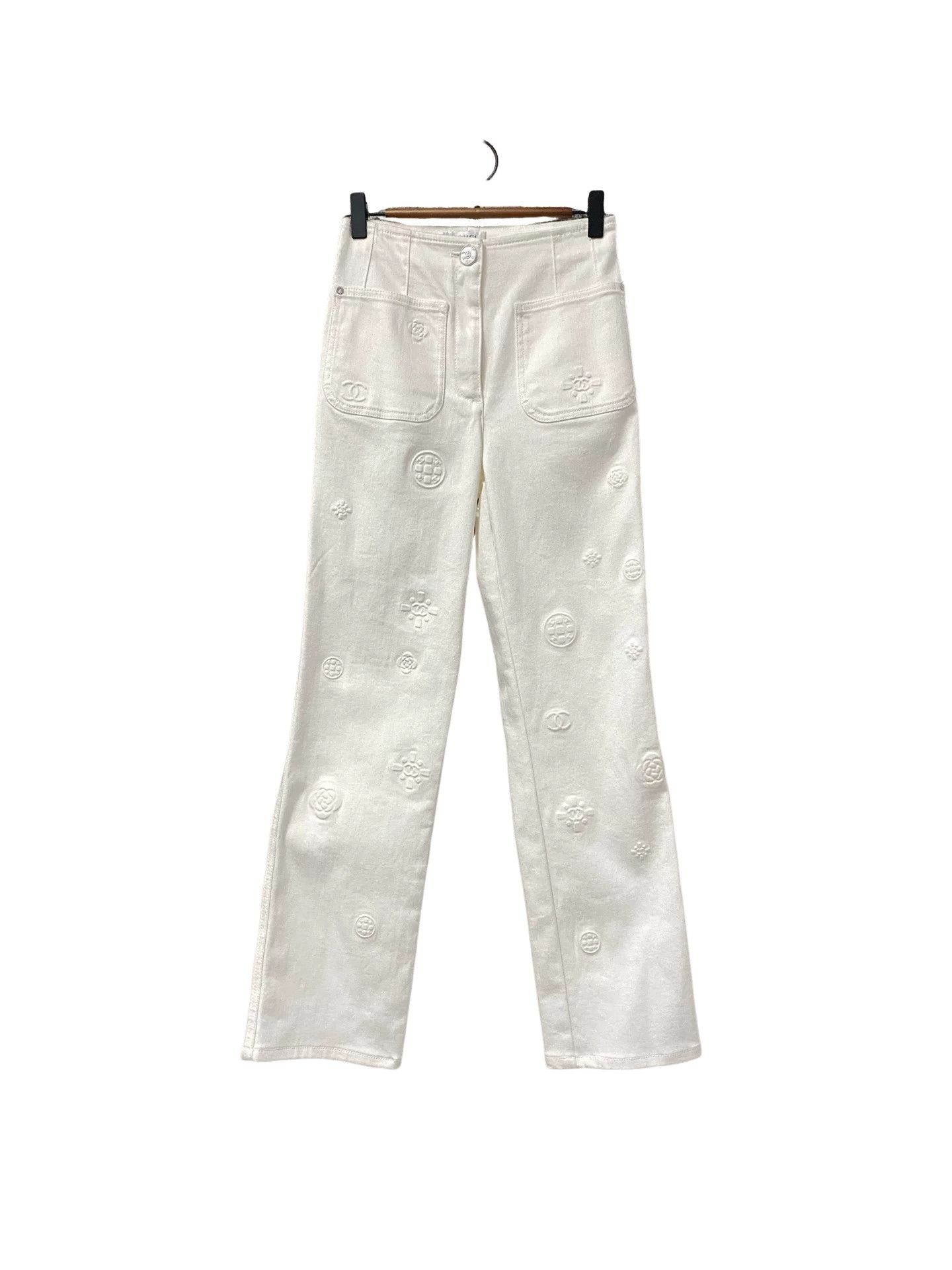 Chanel Chanel Embroidered Logo Jeans Size 34 Size 25" / US 0 / IT 36 - 1 Thumbnail