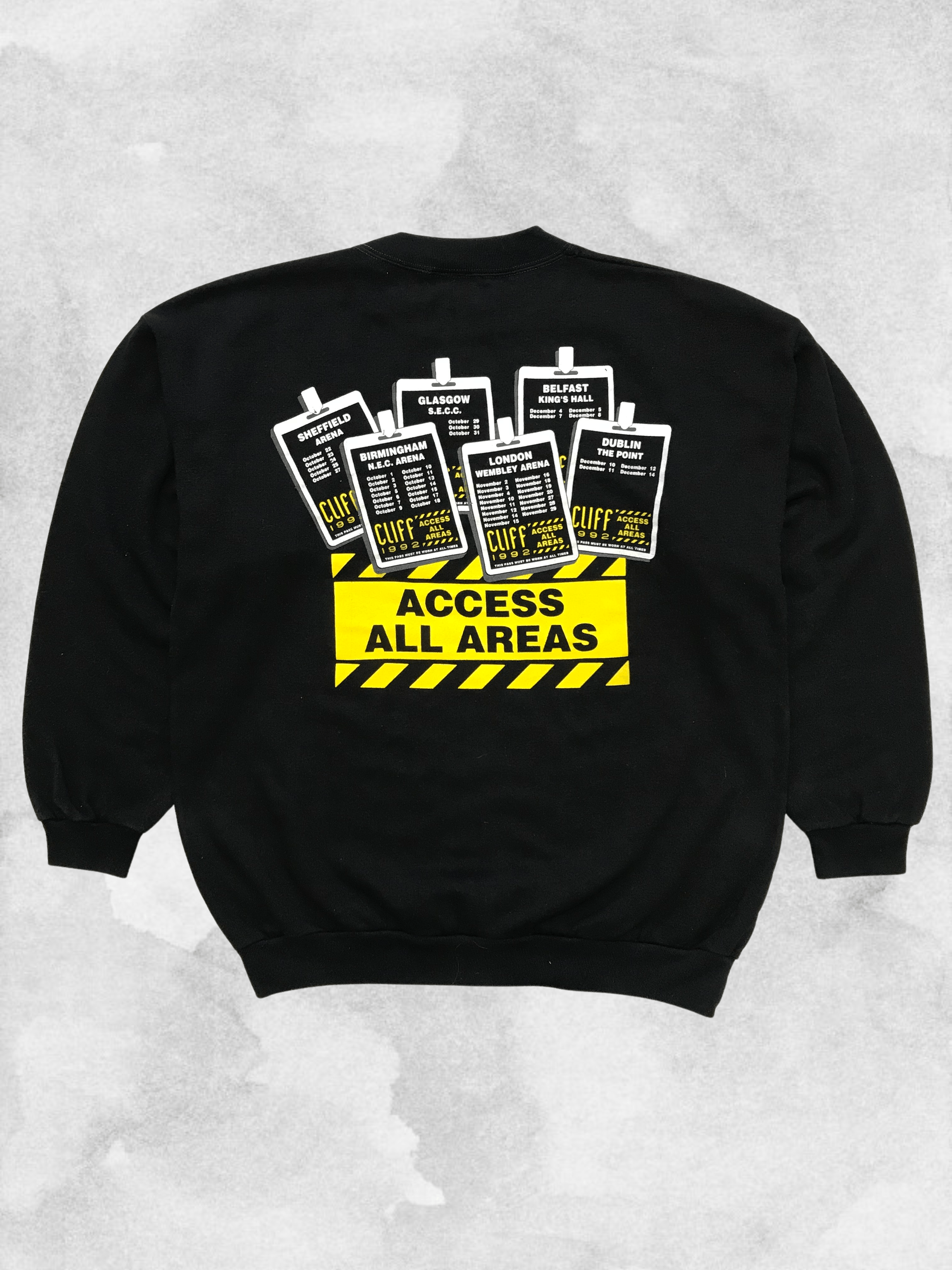 Band Tees CLIFF RICHARD 1992 Vintage Sweatshirt Crewneck 90s Tour Size US L / EU 52-54 / 3 - 2 Thumbnail