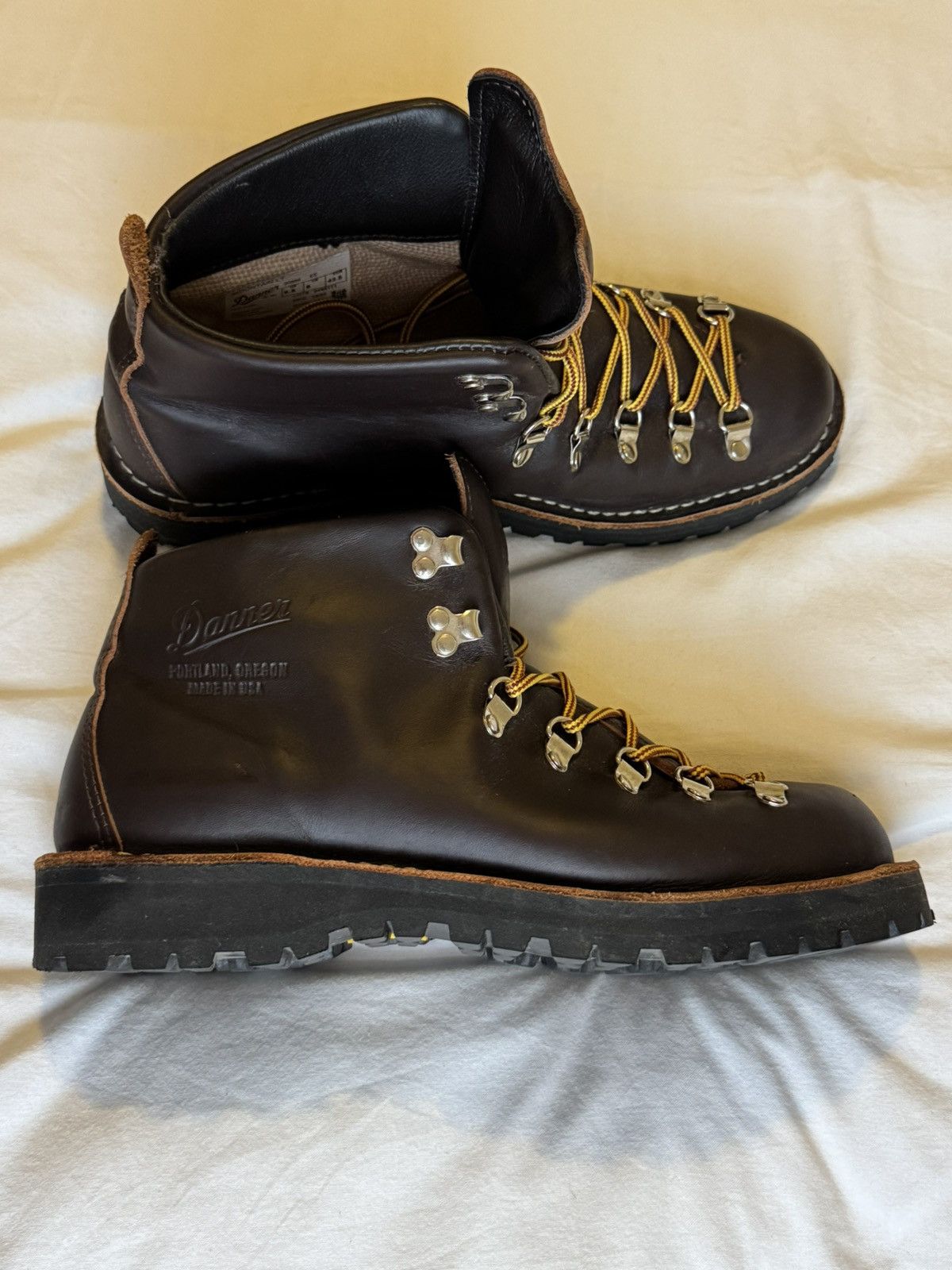 Danner Danner Mountain Light Gore-Tex Brown Size US 9.5 / EU 42-43 - 1 Thumbnail