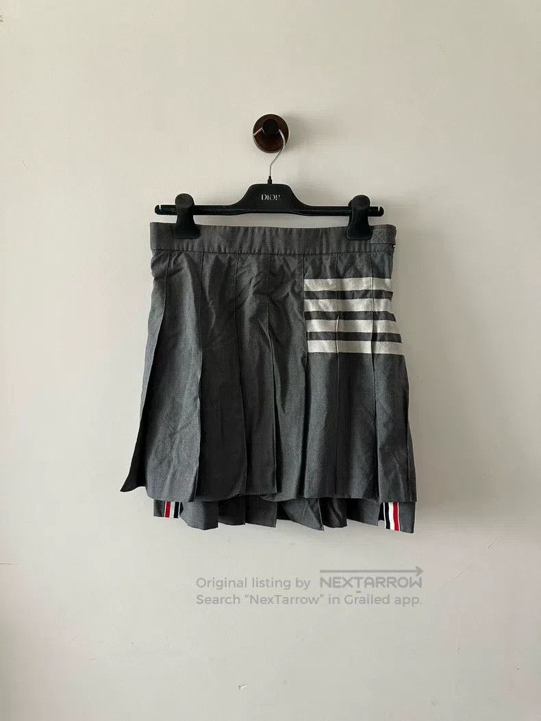 Thom Browne Thom Browne Gray Pleated Skirt Size 28" / US 6 / IT 42 - 1 Thumbnail