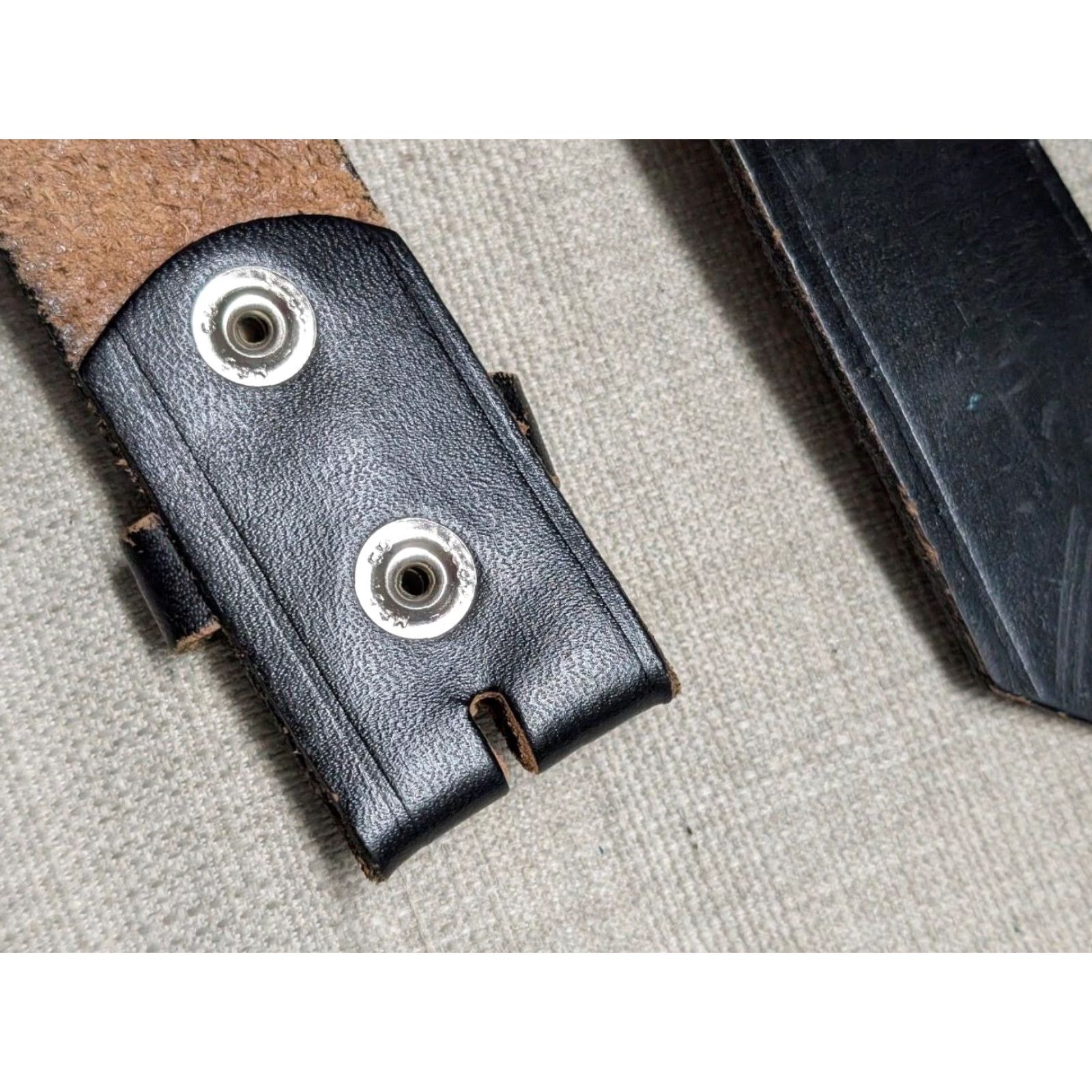 Vintage VINTAGE western belt GUN motorcycle belt buckle 50 black cowhide bridle leather western belt Mens Size ONE SIZE - 4 Thumbnail