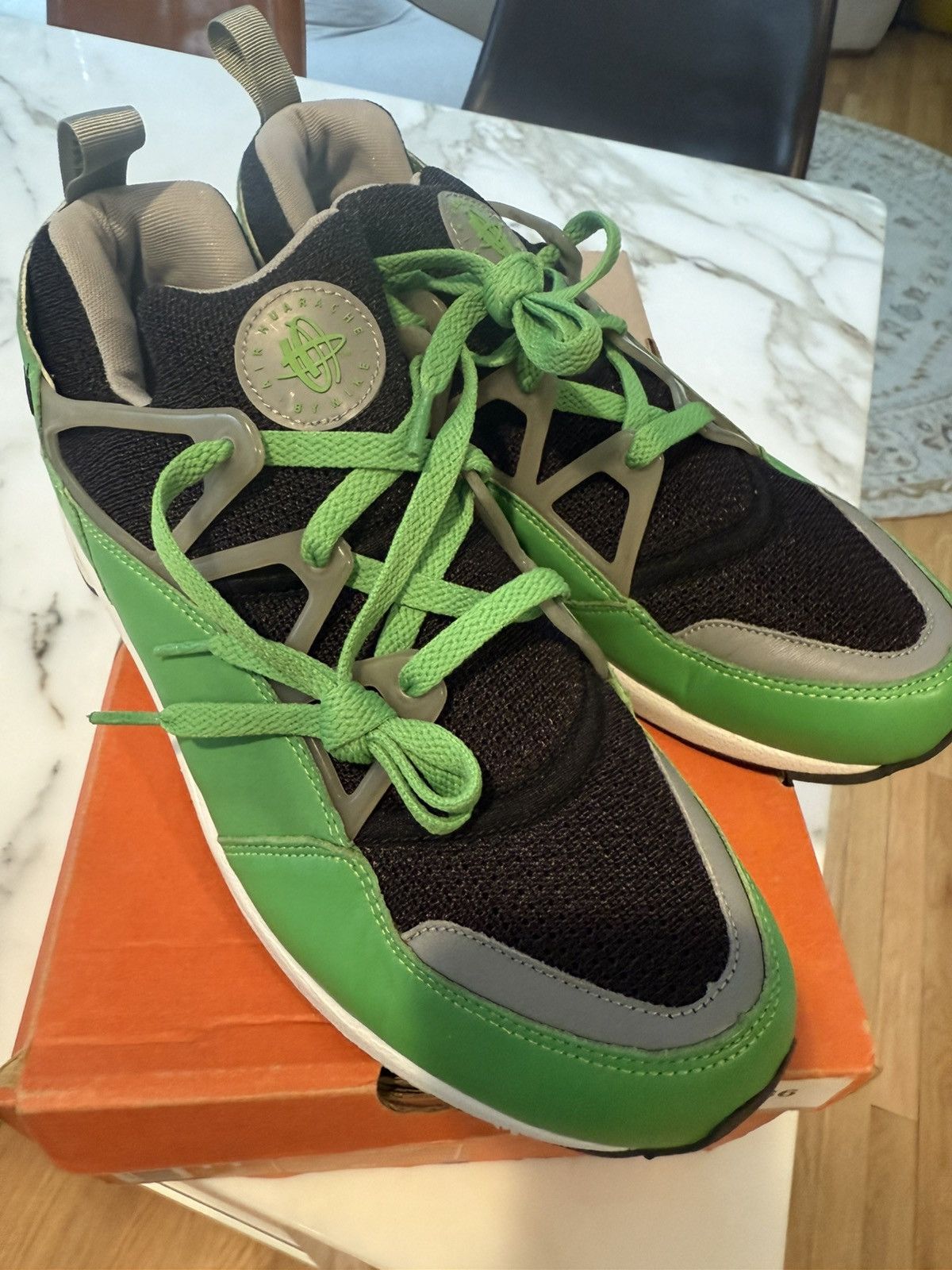 Stussy Nike Air Huarache Light sz11 Green Black Vintage Stussy Size US 11 / EU 44 - 9 Thumbnail
