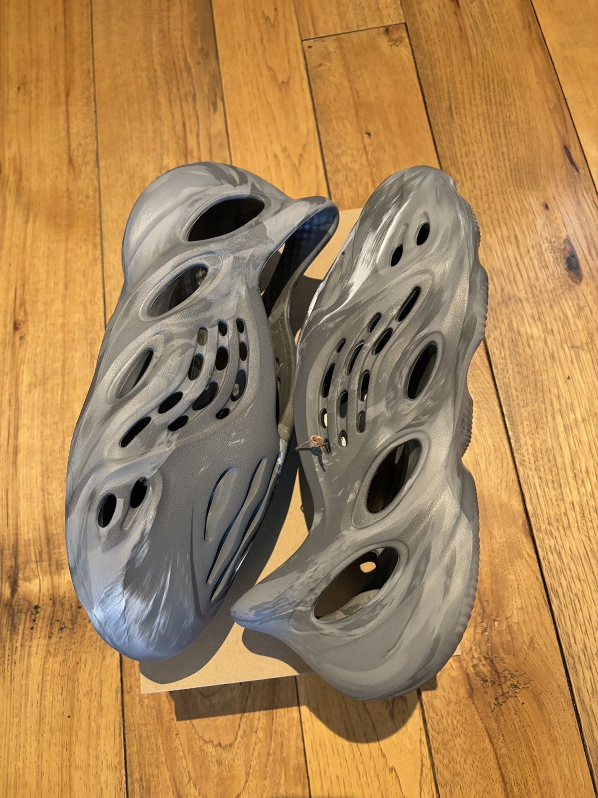 Adidas × Kanye West Yeezy Foam RNR MX Granite Size US 12 / EU 45 - 1 Thumbnail