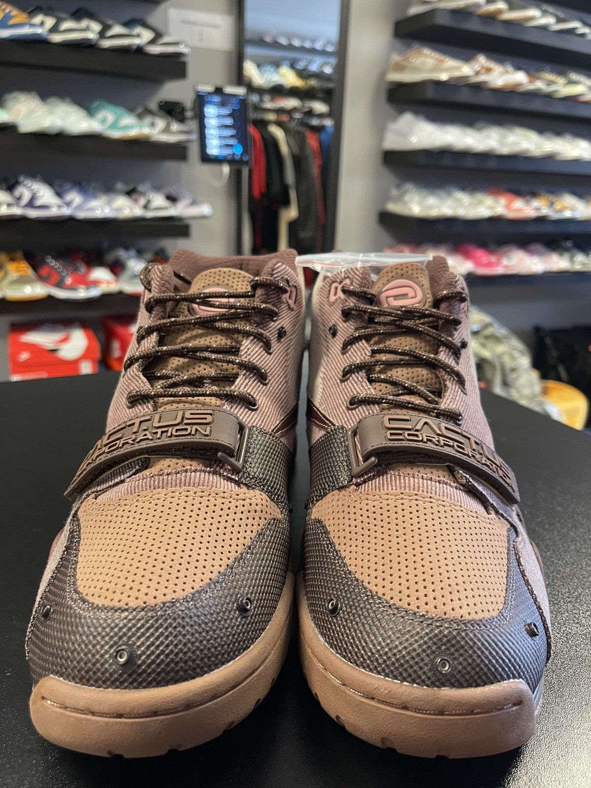 Nike × Travis Scott Size 10 - Nike Air Trainer 1 SP Travis Scott Size US 10 / EU 43 - 5 Thumbnail