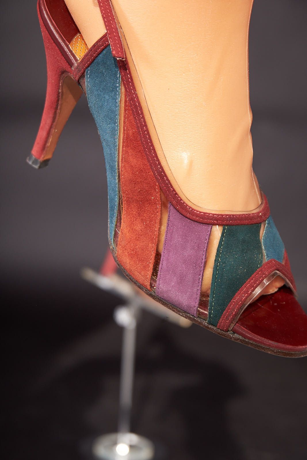 Vintage 1950s D’Antonio Peep Toe Clear and Suede Heels Shoes Size US 6.5 / IT 36.5 - 6 Thumbnail