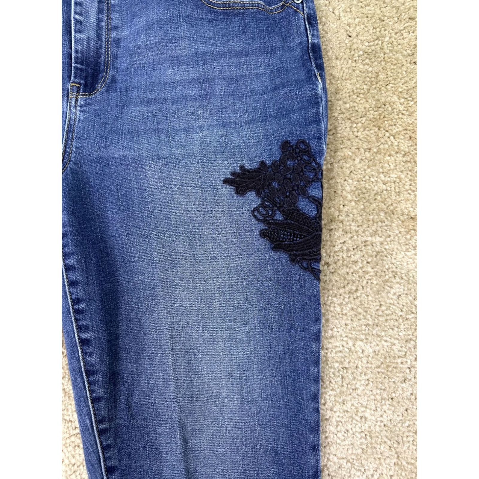 Vintage Chicos Platinum Ankle Jeans Womens Size 6 Blue Lace Stretch 0.5 US B531 Size 28" / US 6 / IT 42 - 5 Thumbnail