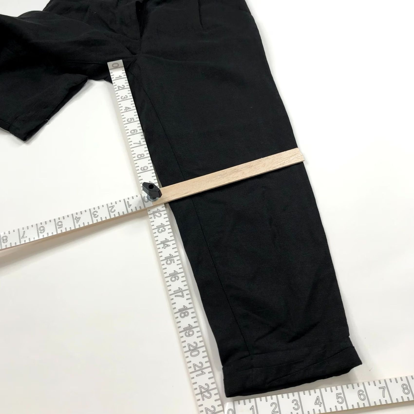 Aritzia Aritzia Wilfred Allant Linen Pants Black Mid Rise 00 28W 22L Front Pockets Flat Front Casual Modern Straight Womens Size 24" / US 00 / IT 34 - 5 Thumbnail