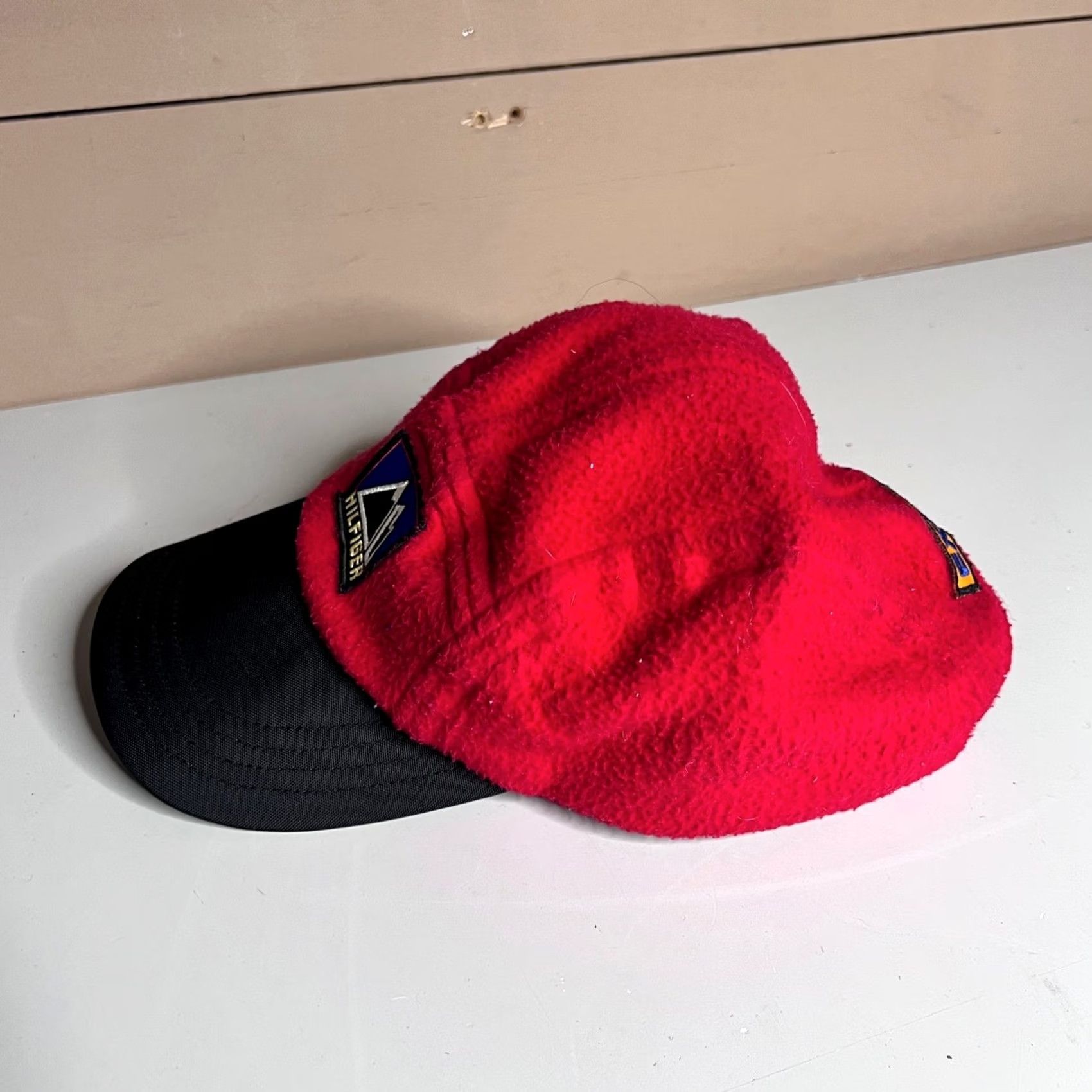 Tommy Hilfiger VINTAGE Tommy Hilfiger Expedition 5 Panel Hat Red Black Made in USA Cap Mens One Size Adjustable Fleece Nylon Winter 90s Cap Size US M / EU 48-50 / 2 - 6 Thumbnail