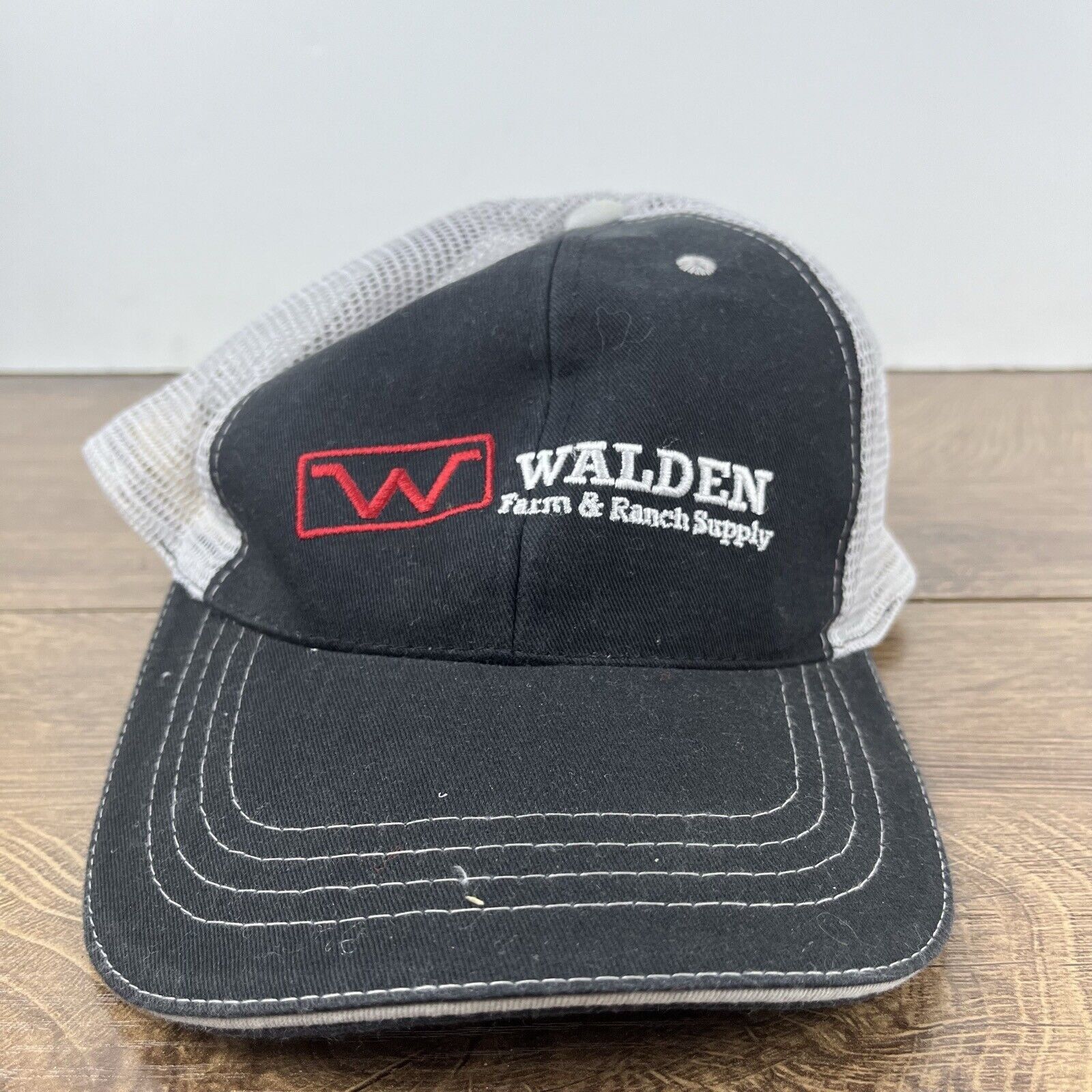 Other Walden Farm & Ranch Supply Hat Adjustable Hat Black Hat Adul Size ONE SIZE - 4 Thumbnail