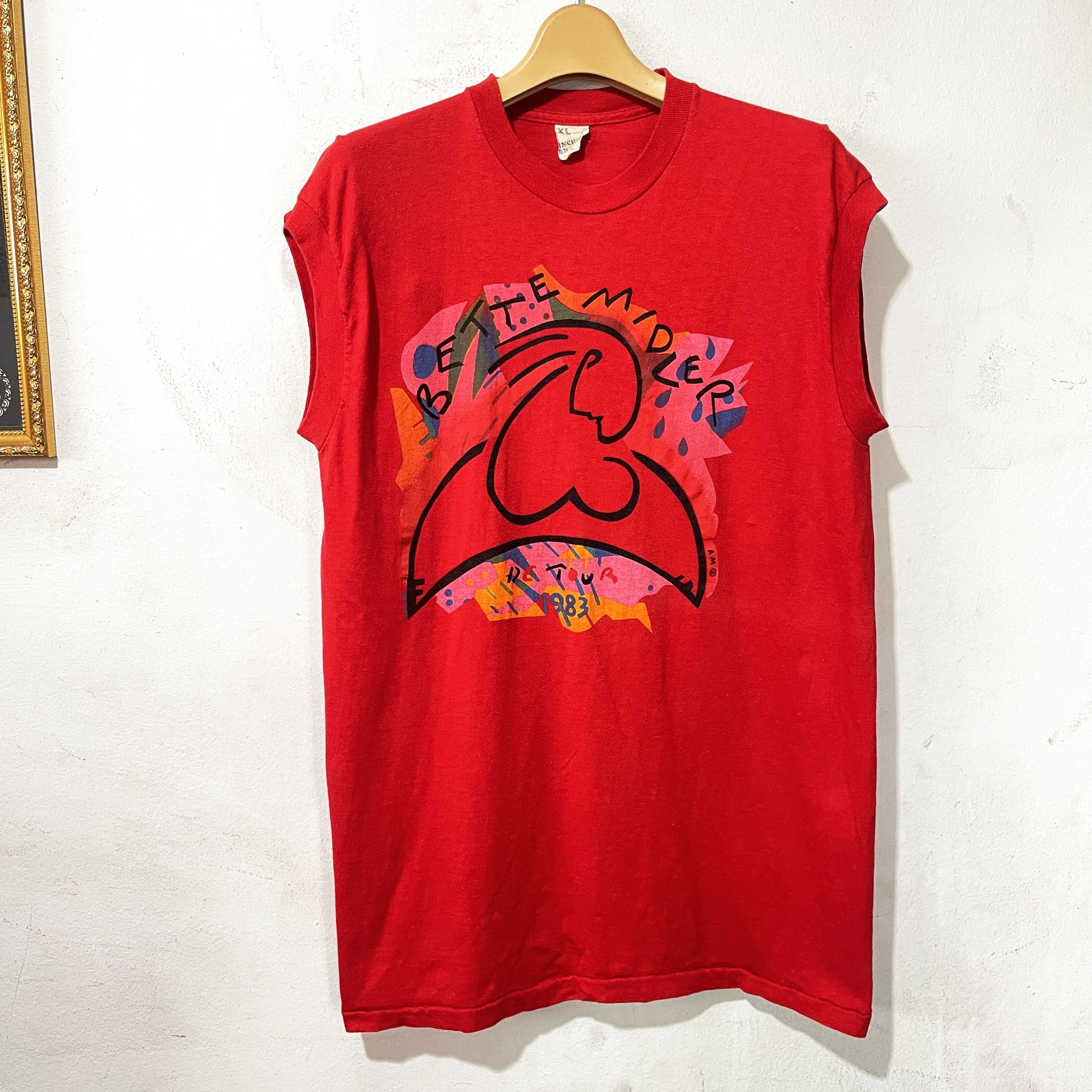 Band Tees Vintage 1983 Bette Midler No Frills Tour Sleeveless T-Shirt Size US M / EU 48-50 / 2 - 1 Thumbnail