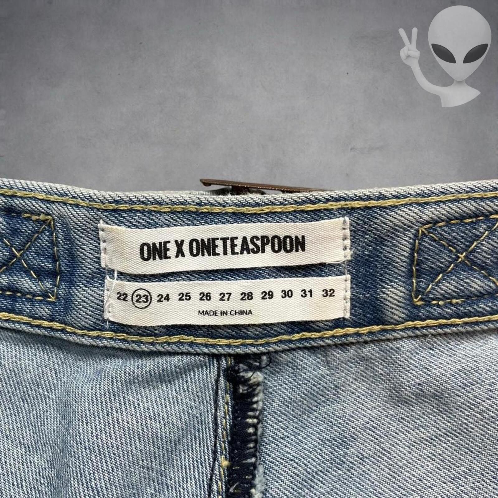 One Teaspoon One Tea Spoon Le Wolves Denim Shorts Size 23 Distressed Hem Size 23" - 3 Thumbnail